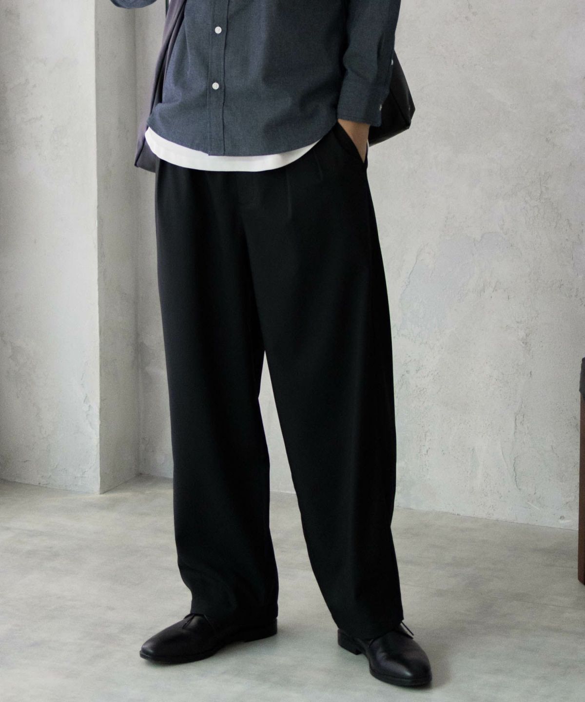 URBAN COLLECTION タックワイドスラックス メンズ