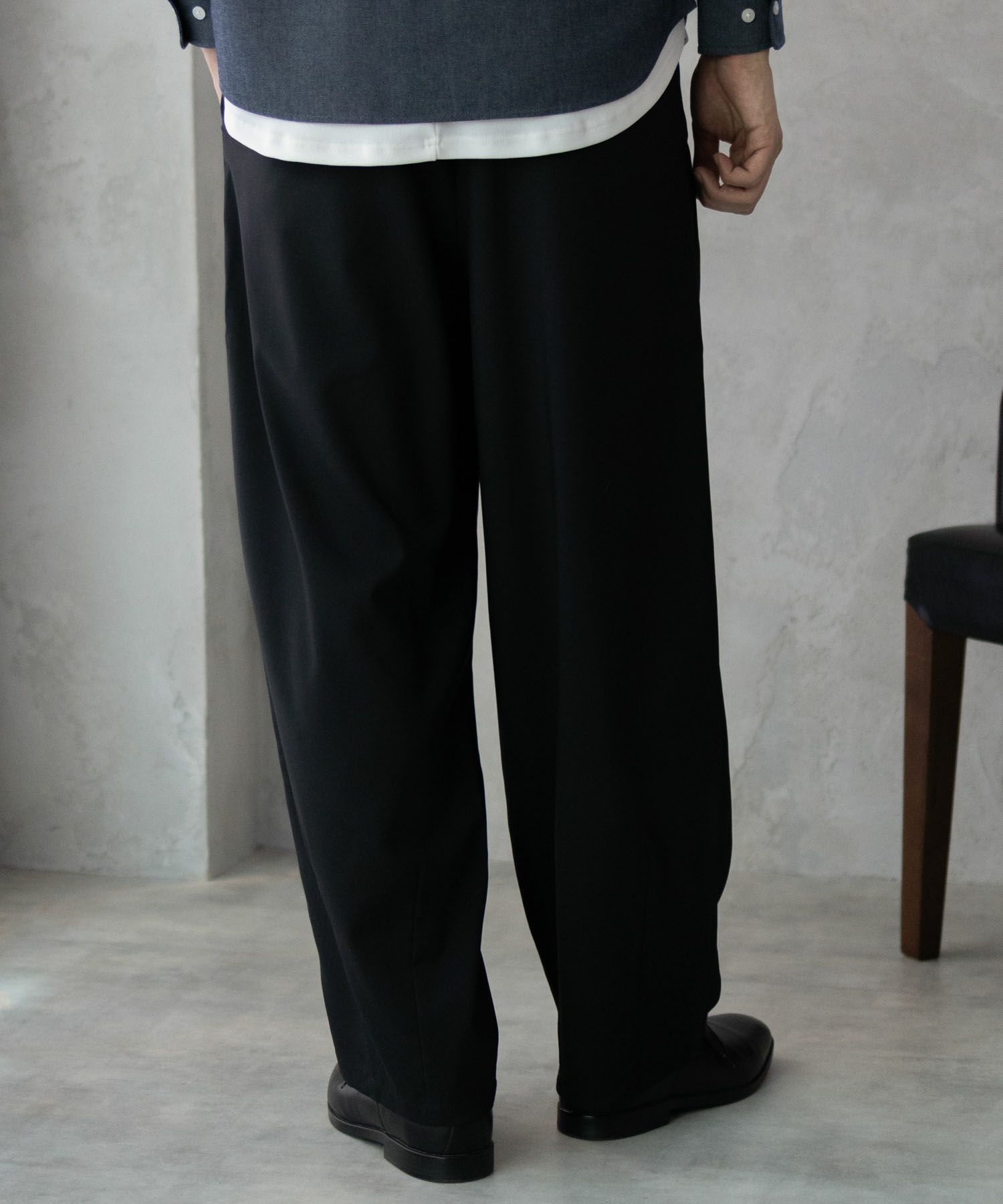 URBAN COLLECTION タックワイドスラックス メンズ