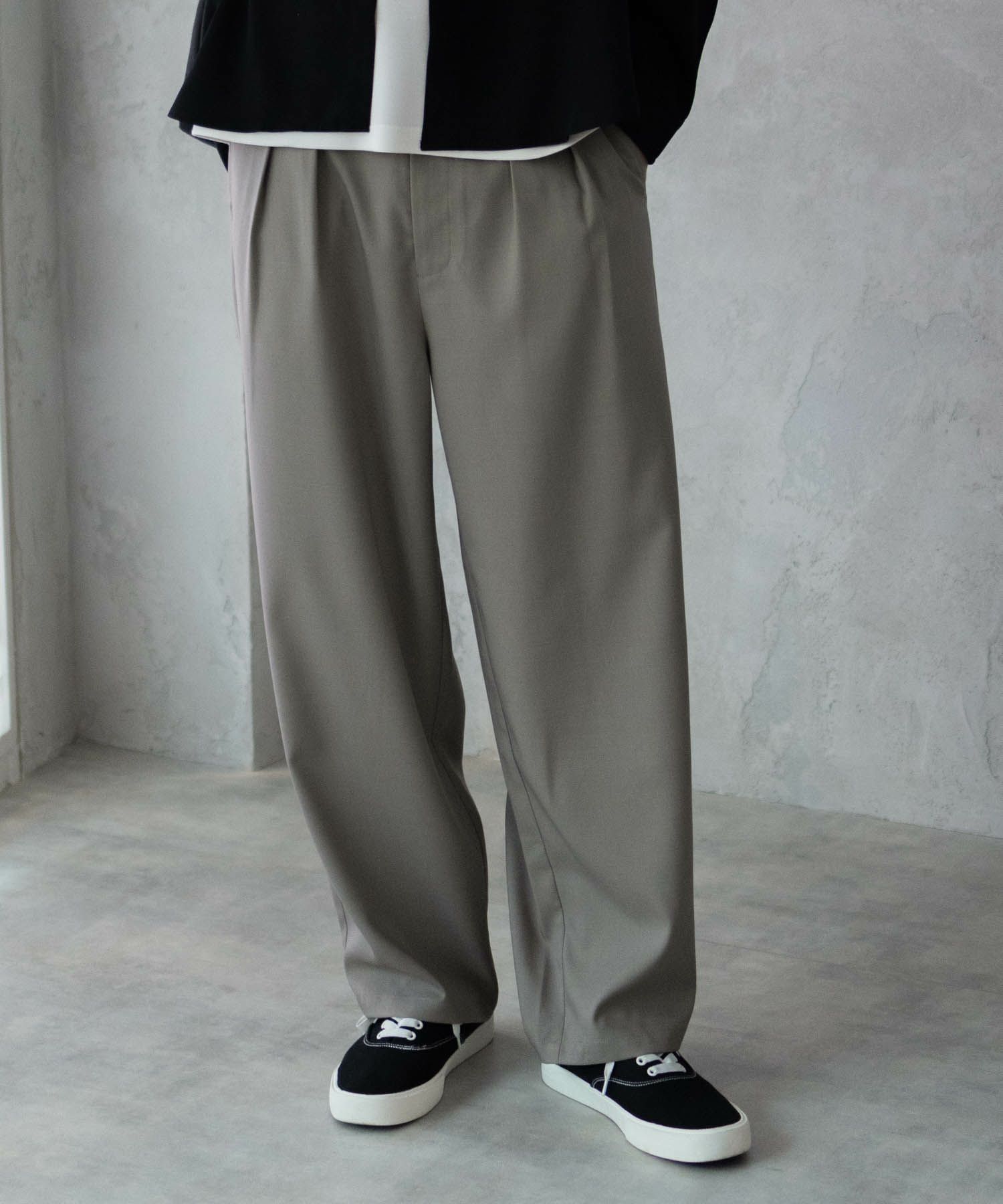 URBAN COLLECTION タックワイドスラックス メンズ