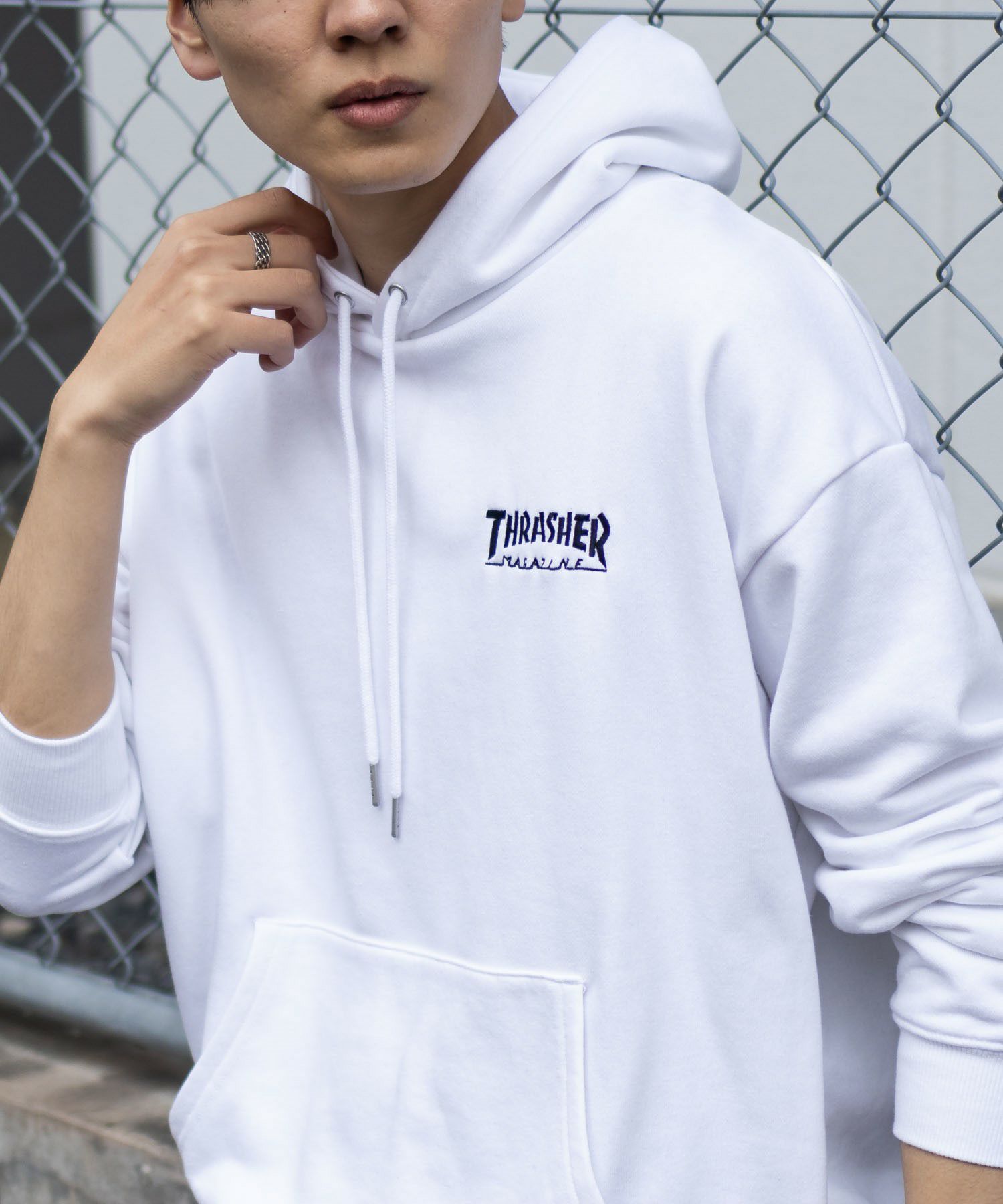 THRASHER ロゴフーディー メンズ商品画像-5
