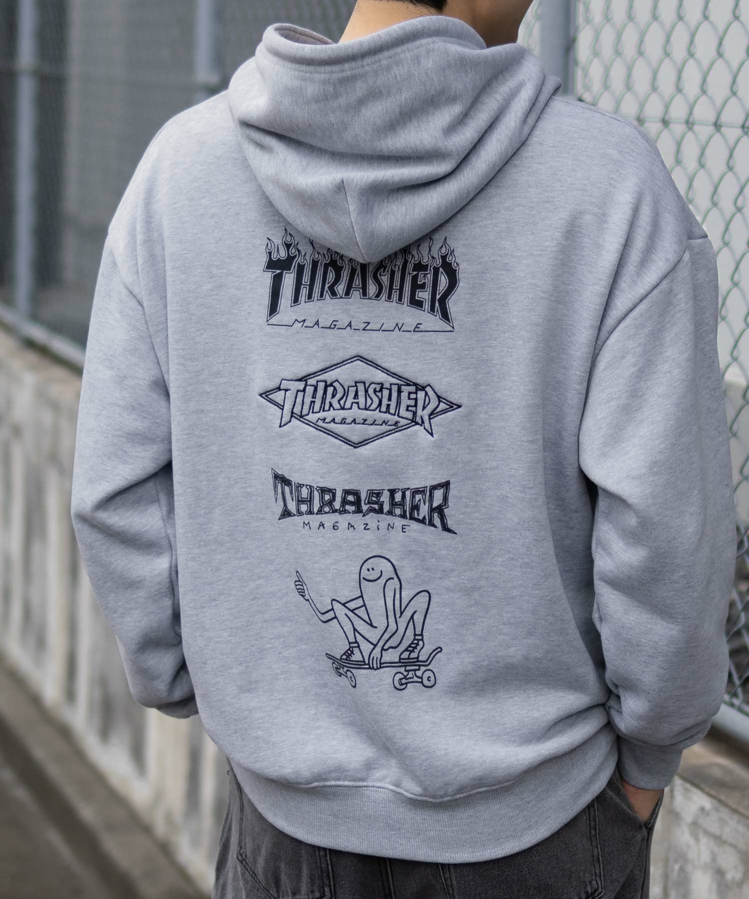 THRASHER ロゴフーディー メンズ商品画像-13