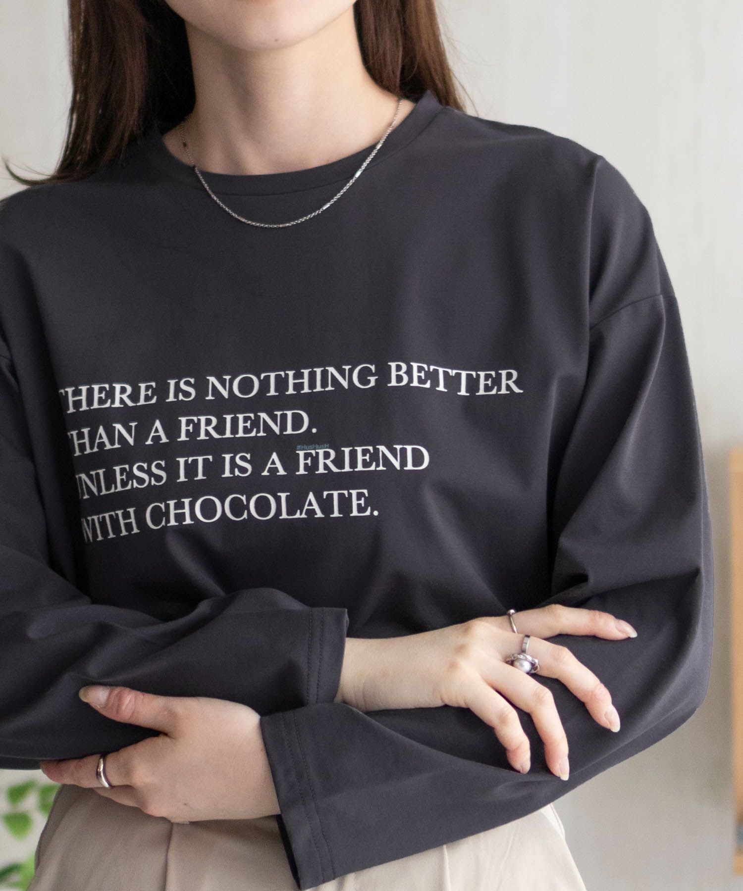 HusHusH プリント長袖Tシャツ レディース メール便 対応商品商品サムネイル-4