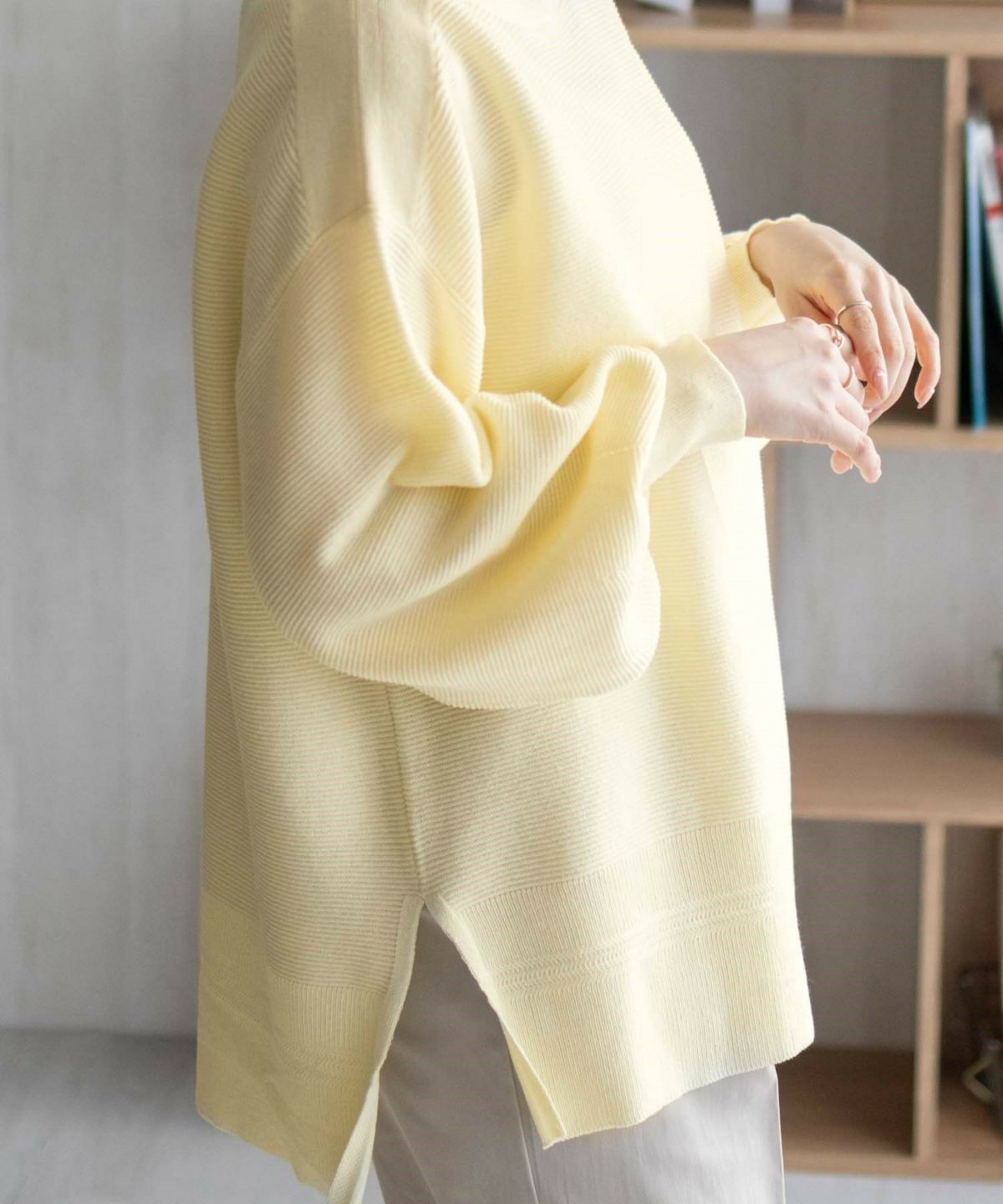 HusHusH 袖ボリュームプルオーバー レディース