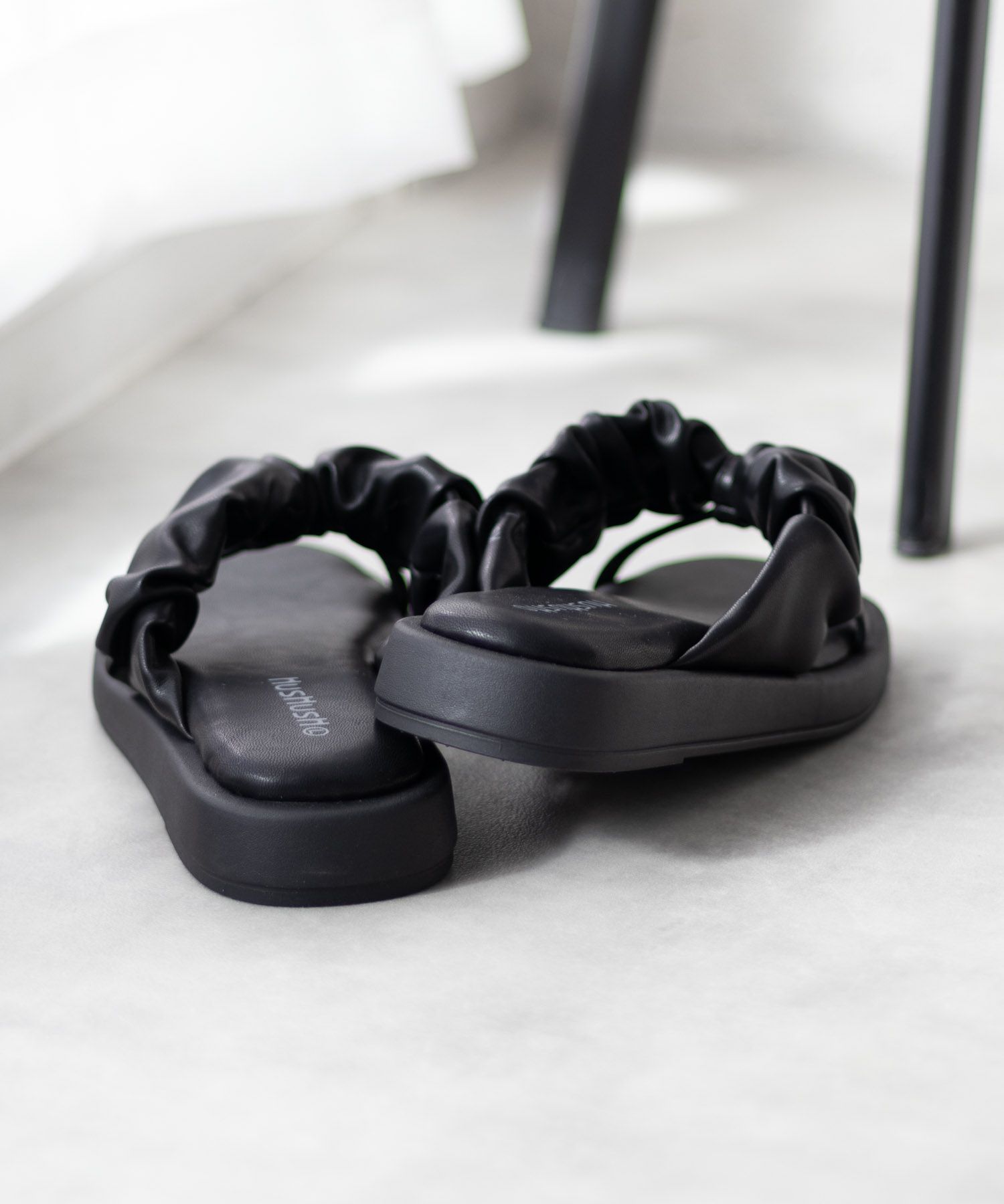 HusHusH  クシュクシュサンダル レディース商品画像-14