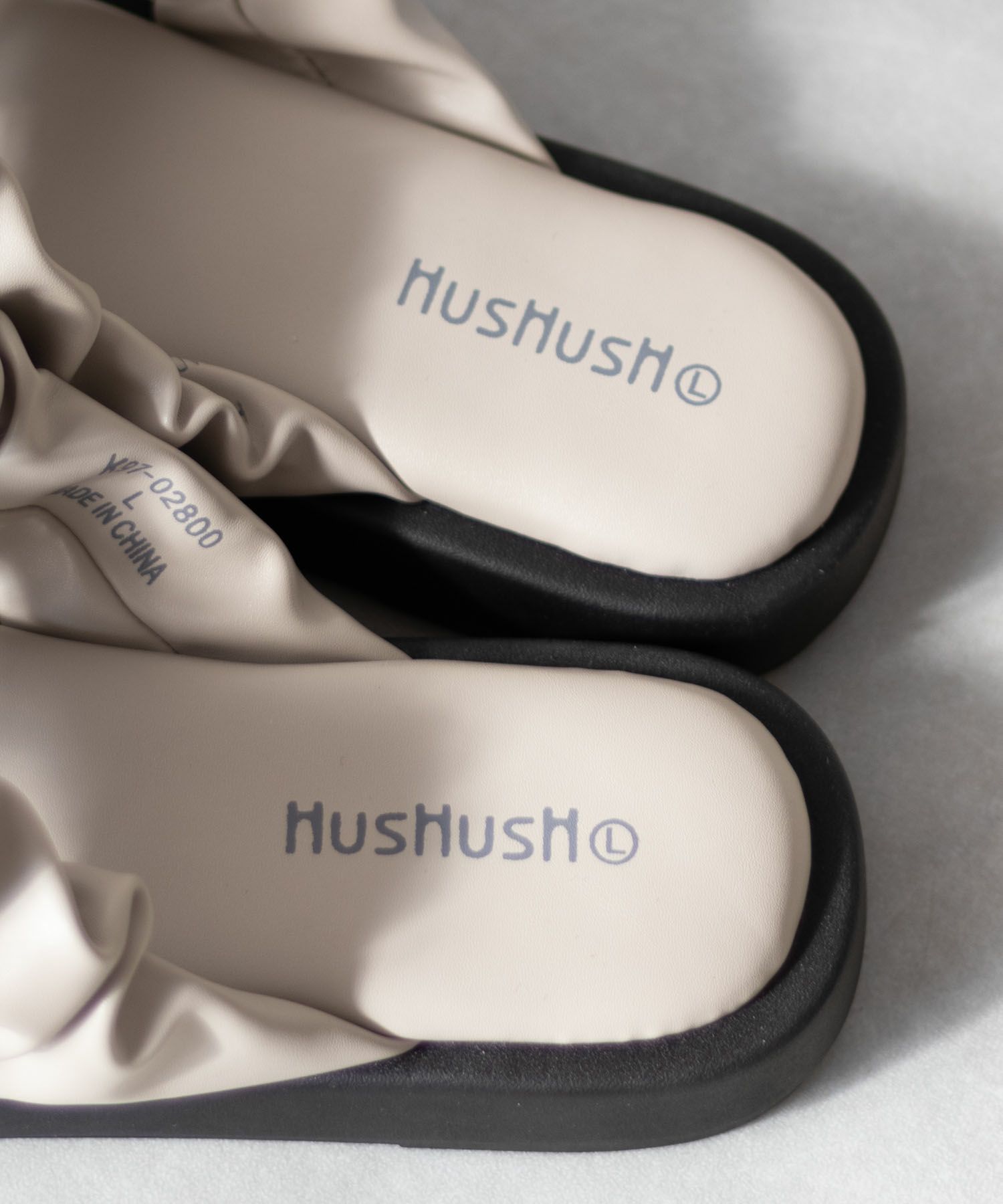 HusHusH  クシュクシュサンダル レディース商品画像-25