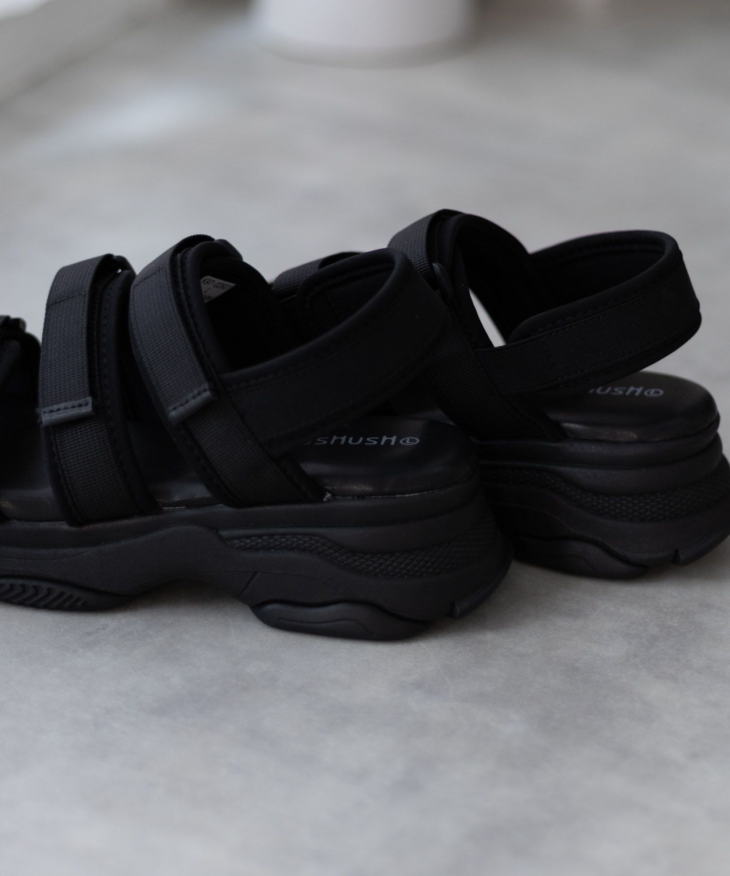 HusHusH  テープ使いスポーツサンダル レディース商品画像-16