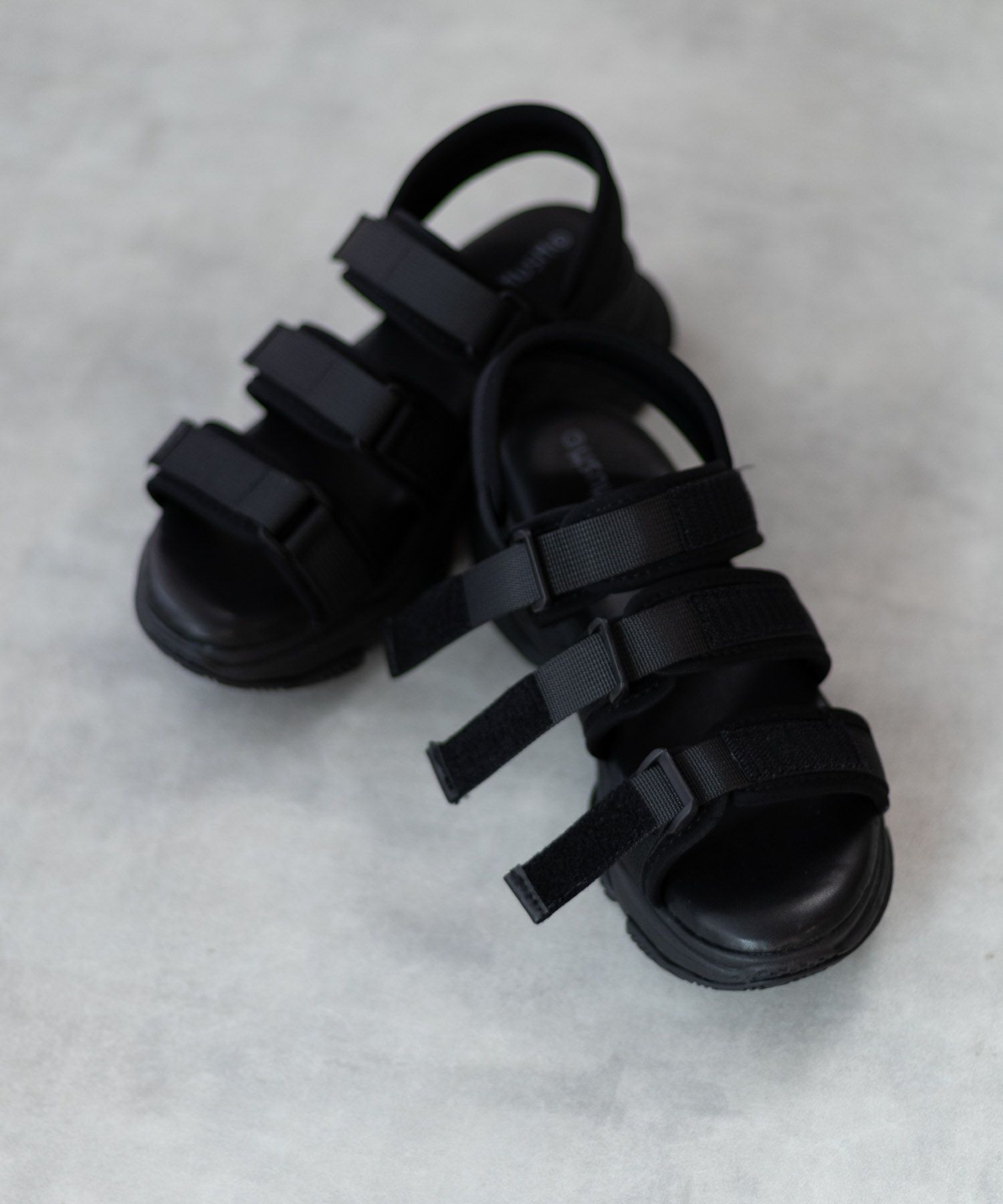 HusHusH  テープ使いスポーツサンダル レディース商品画像-18