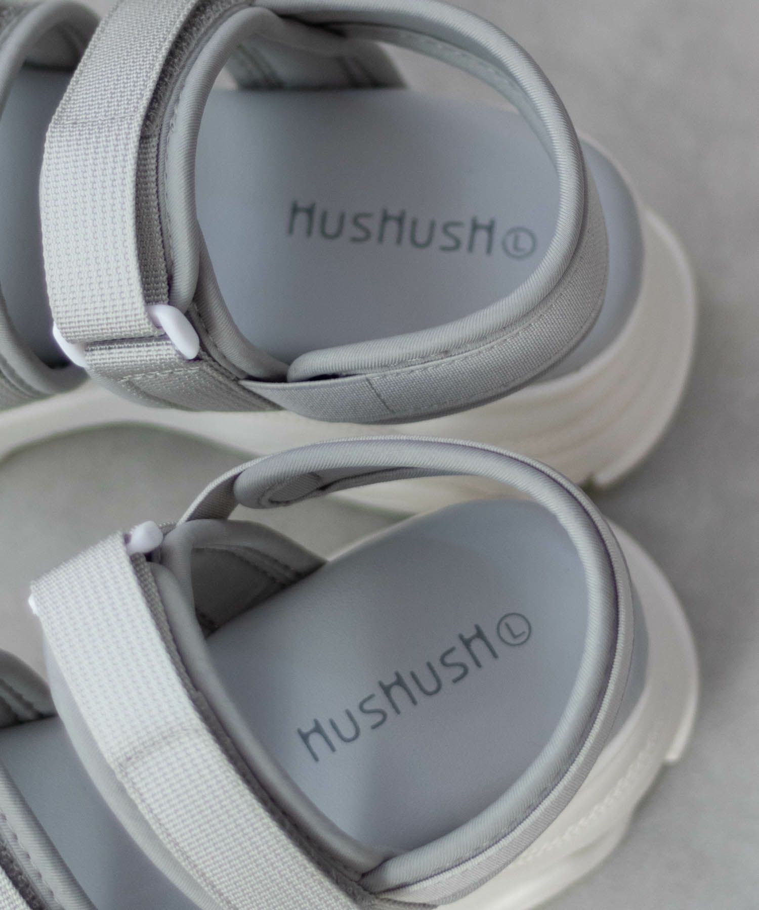 HusHusH テープ使いスポーツサンダル レディース