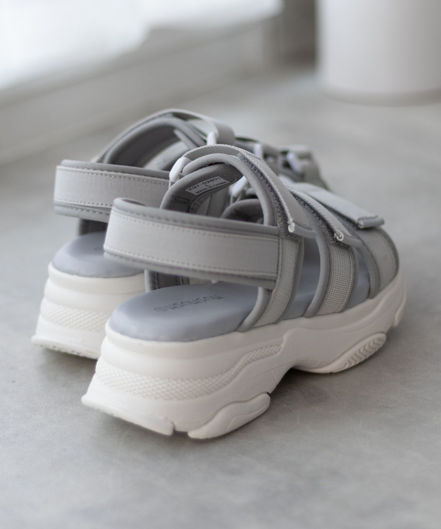 HusHusH  テープ使いスポーツサンダル レディース商品画像-25