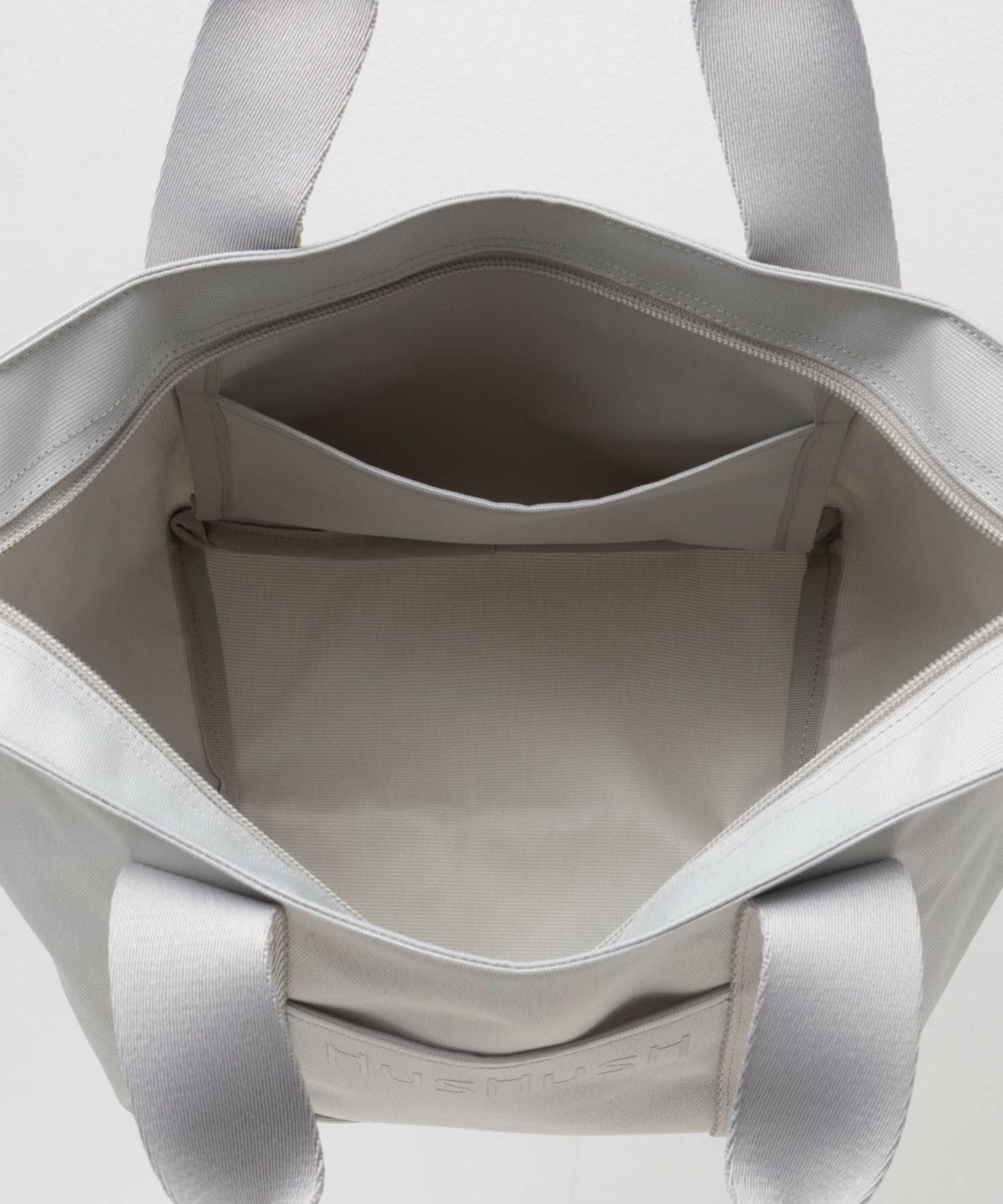 HusHusH ロゴ入り手提げトートバッグ