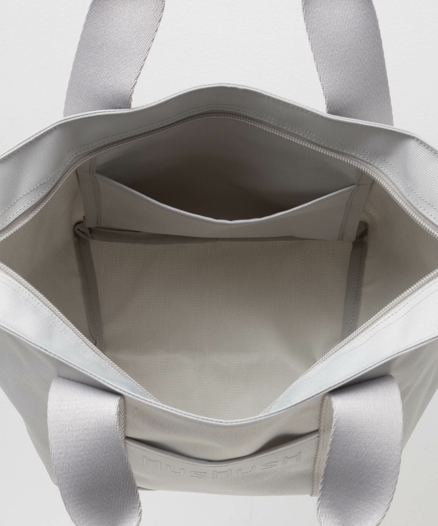 HusHusH ロゴ入り手提げトートバッグ