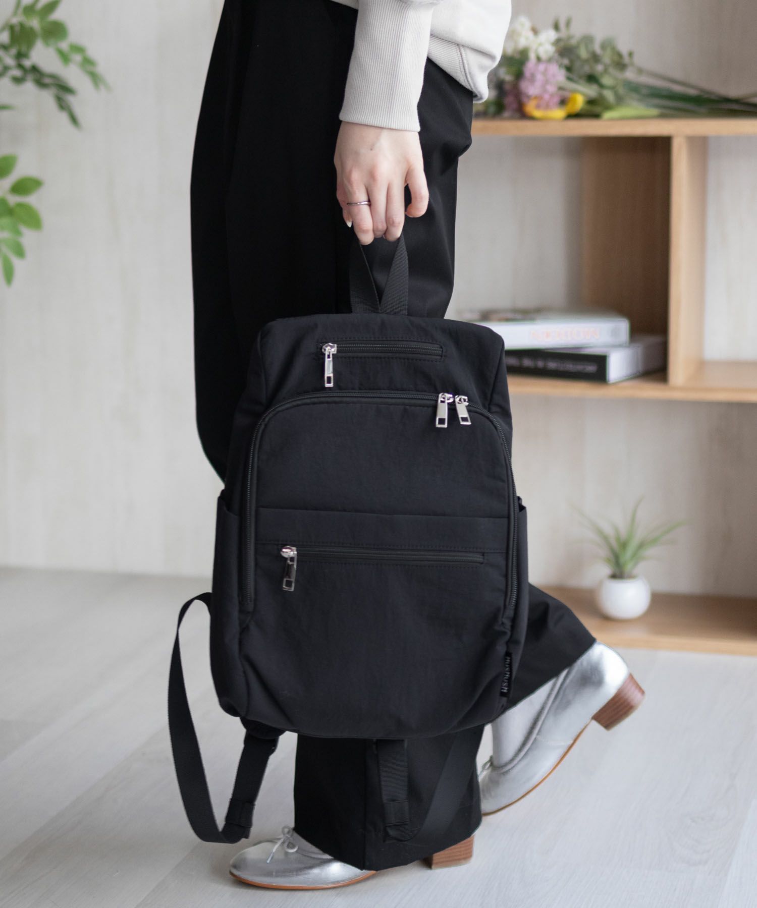 HusHusH 人間工学ナイロンリュックサック