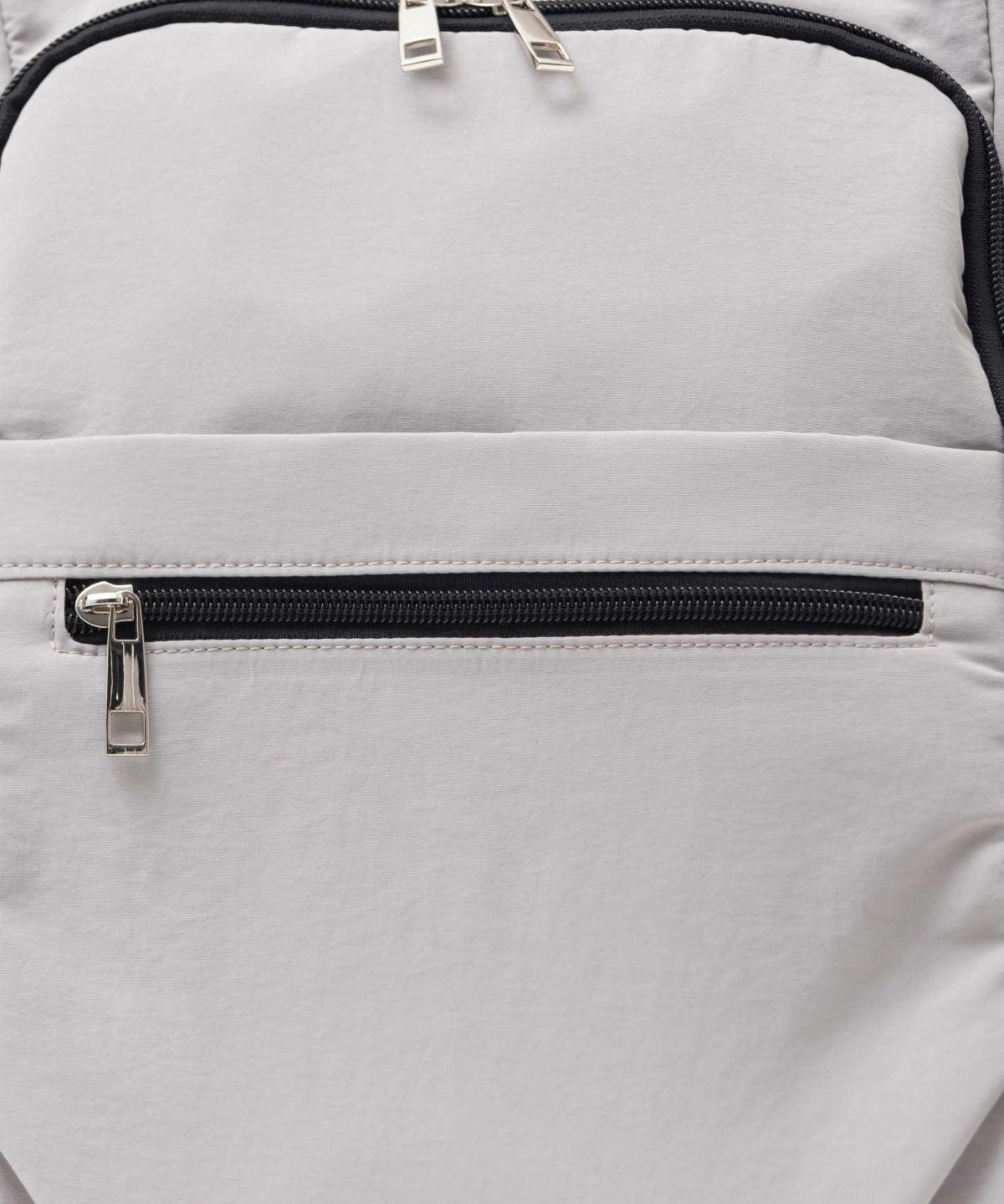 HusHusH 人間工学ナイロンリュックサック