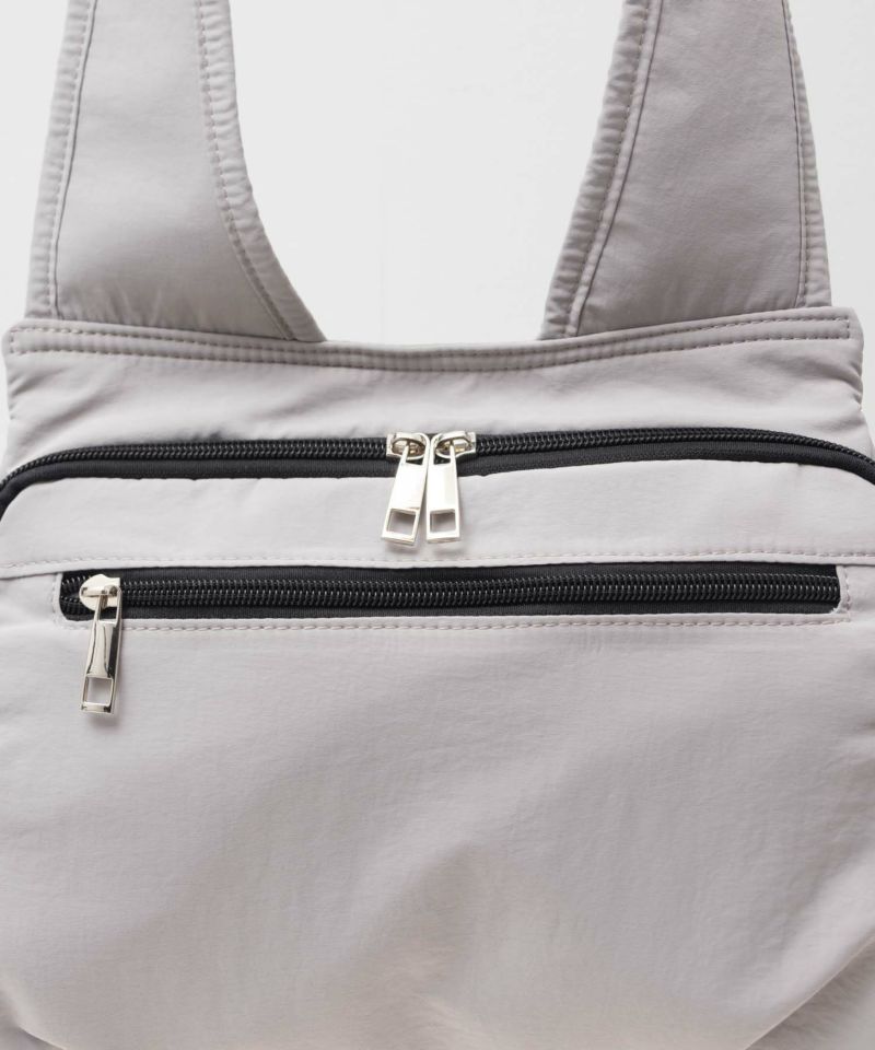 HusHusH  人間工学ナイロンショルダーバッグ商品画像-21