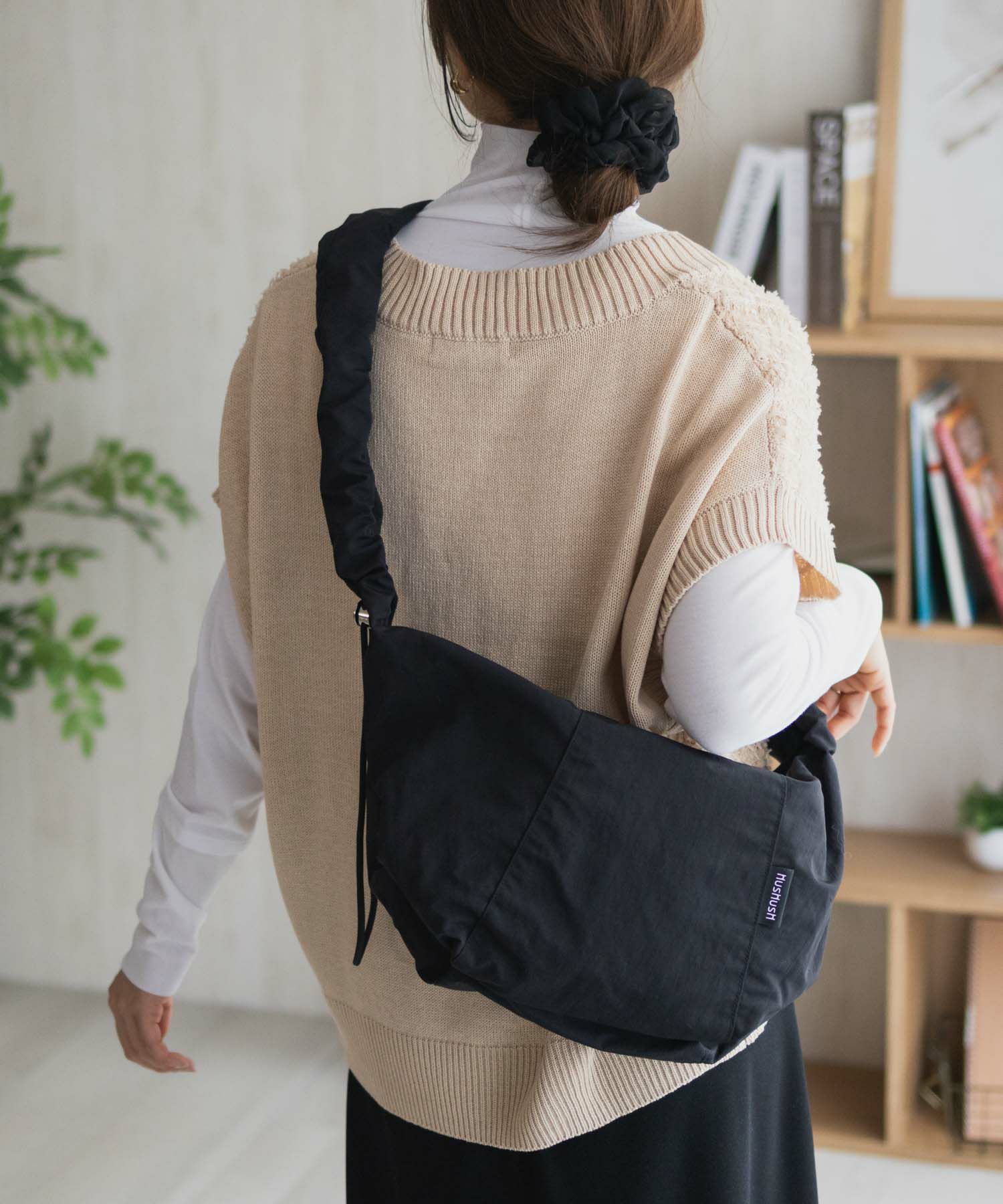 HusHusH  ギャザーショルダーバッグ商品画像-5