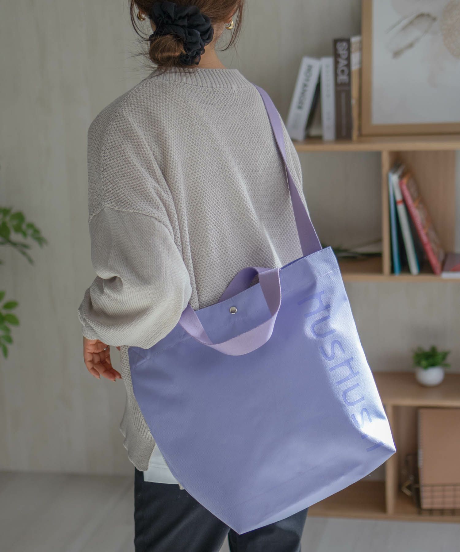 HusHusH ロゴ入りトートバッグ商品画像-24