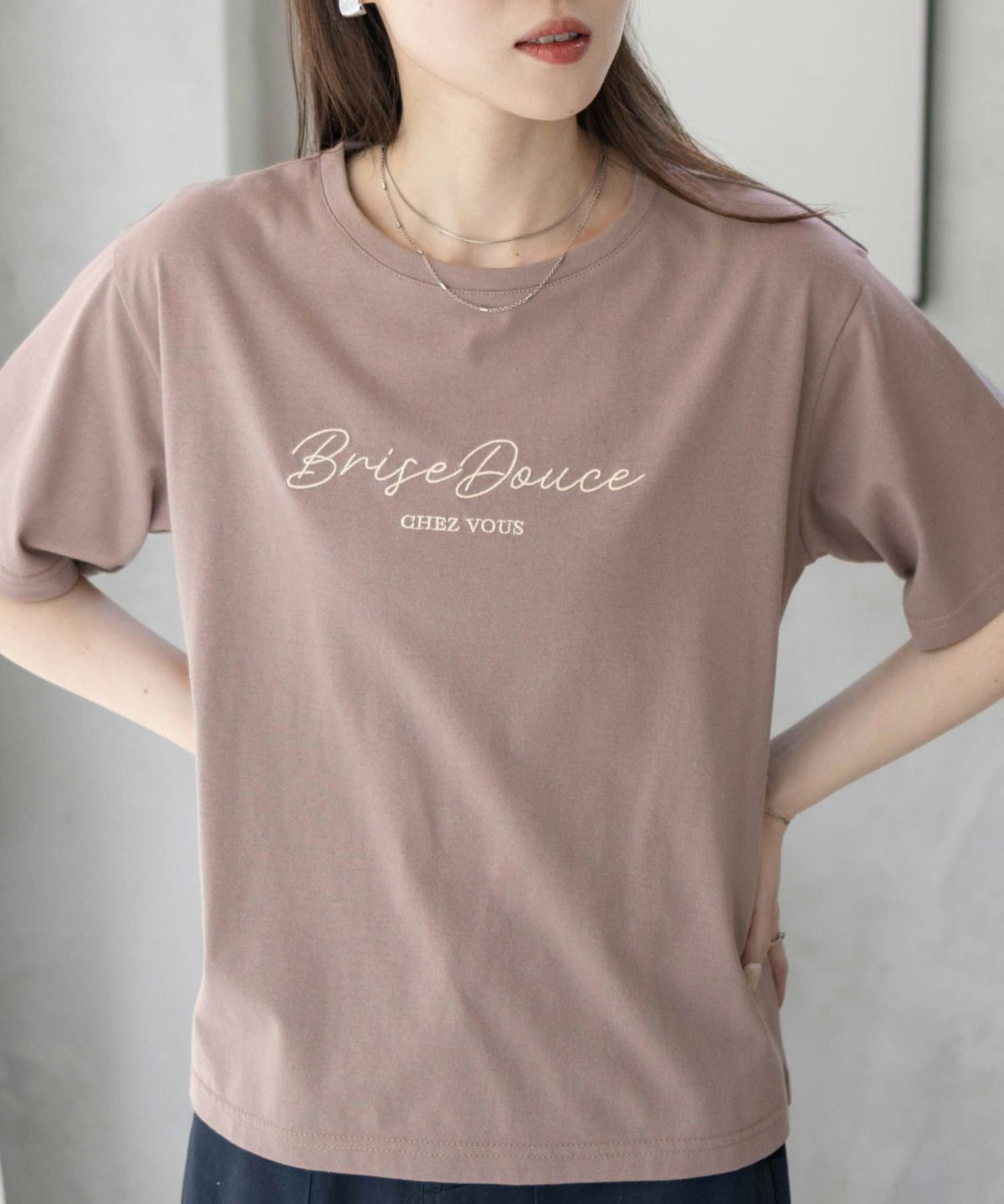 T-GRAPHICS ロゴ刺繍Tシャツ レディース ネコポス 対応商品