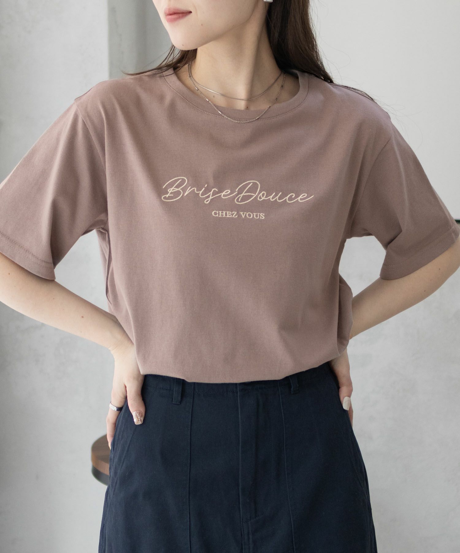 T-GRAPHICS ロゴ刺繍Tシャツ レディース ネコポス 対応商品