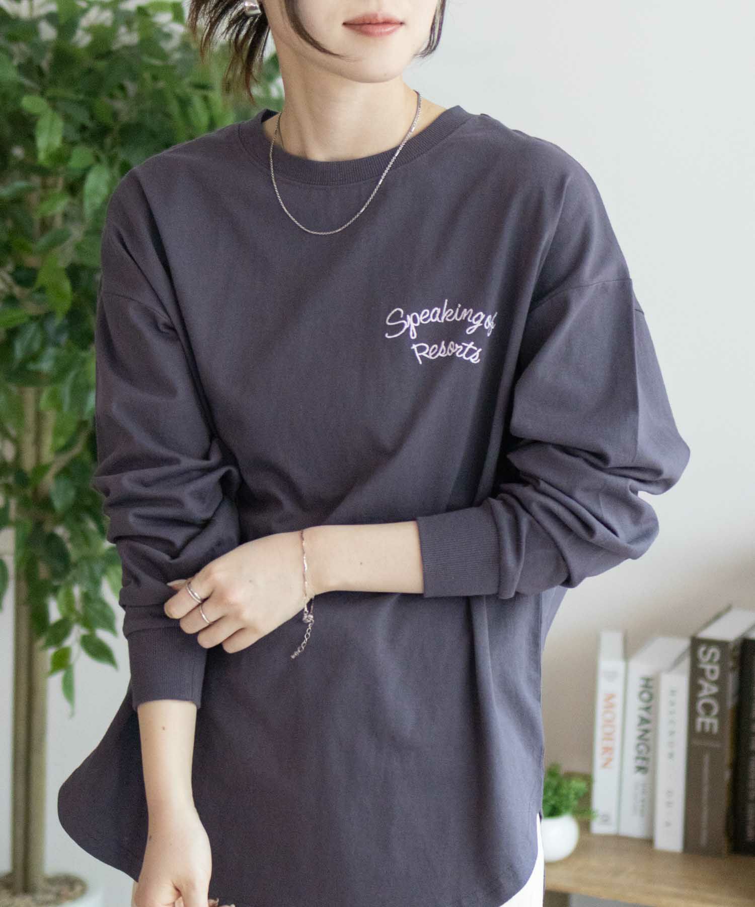 UNDERWRAPS  刺繍ラウンド長袖Tシャツ レディース メール便 対応商品商品画像-4