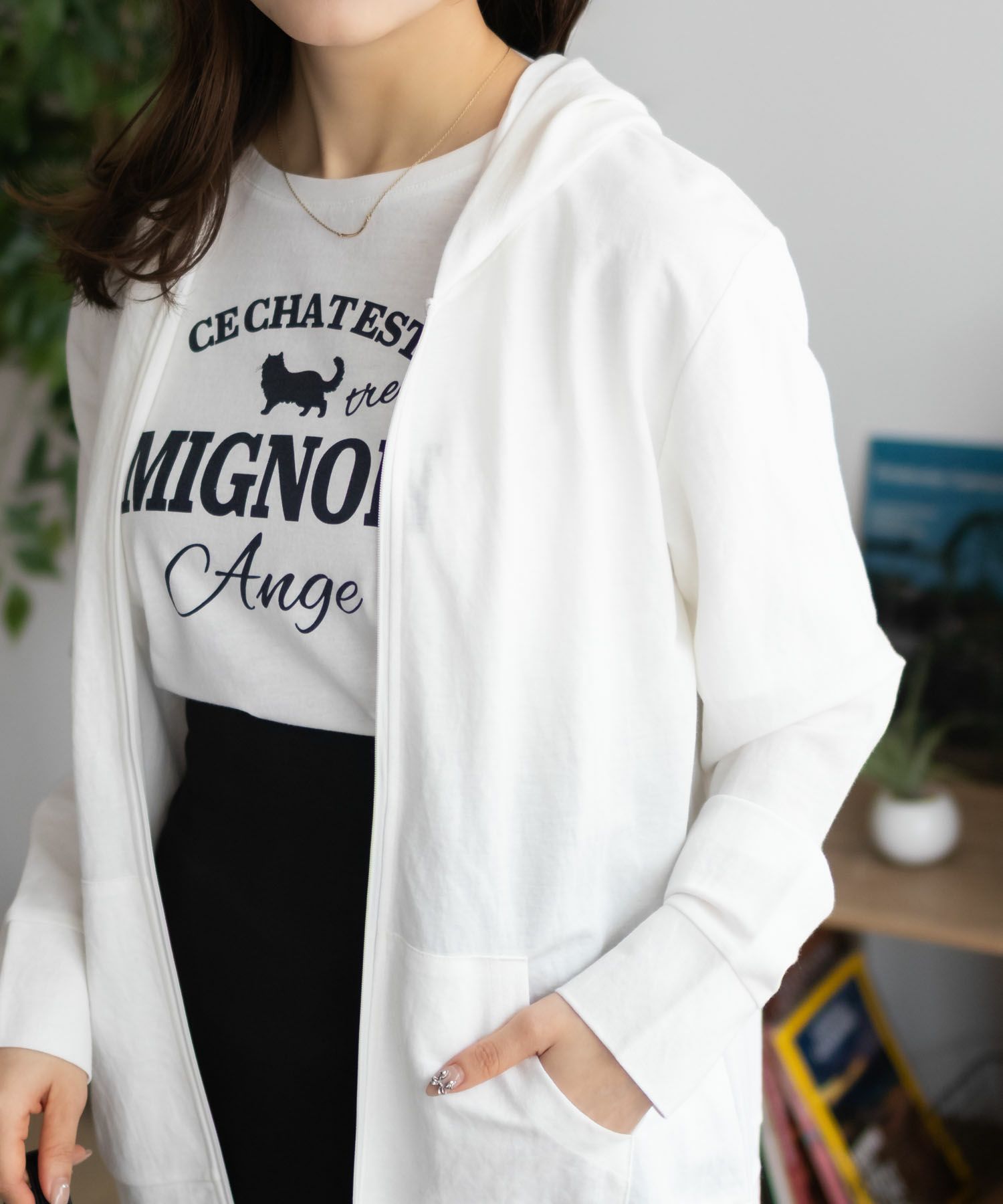 nAvy SARARI UVパーカー レディース