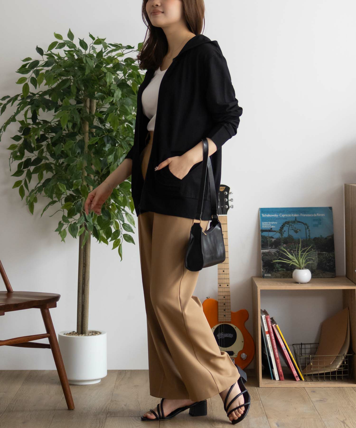 nAvy SARARI 冷感 UVカットパーカー レディース商品画像-19