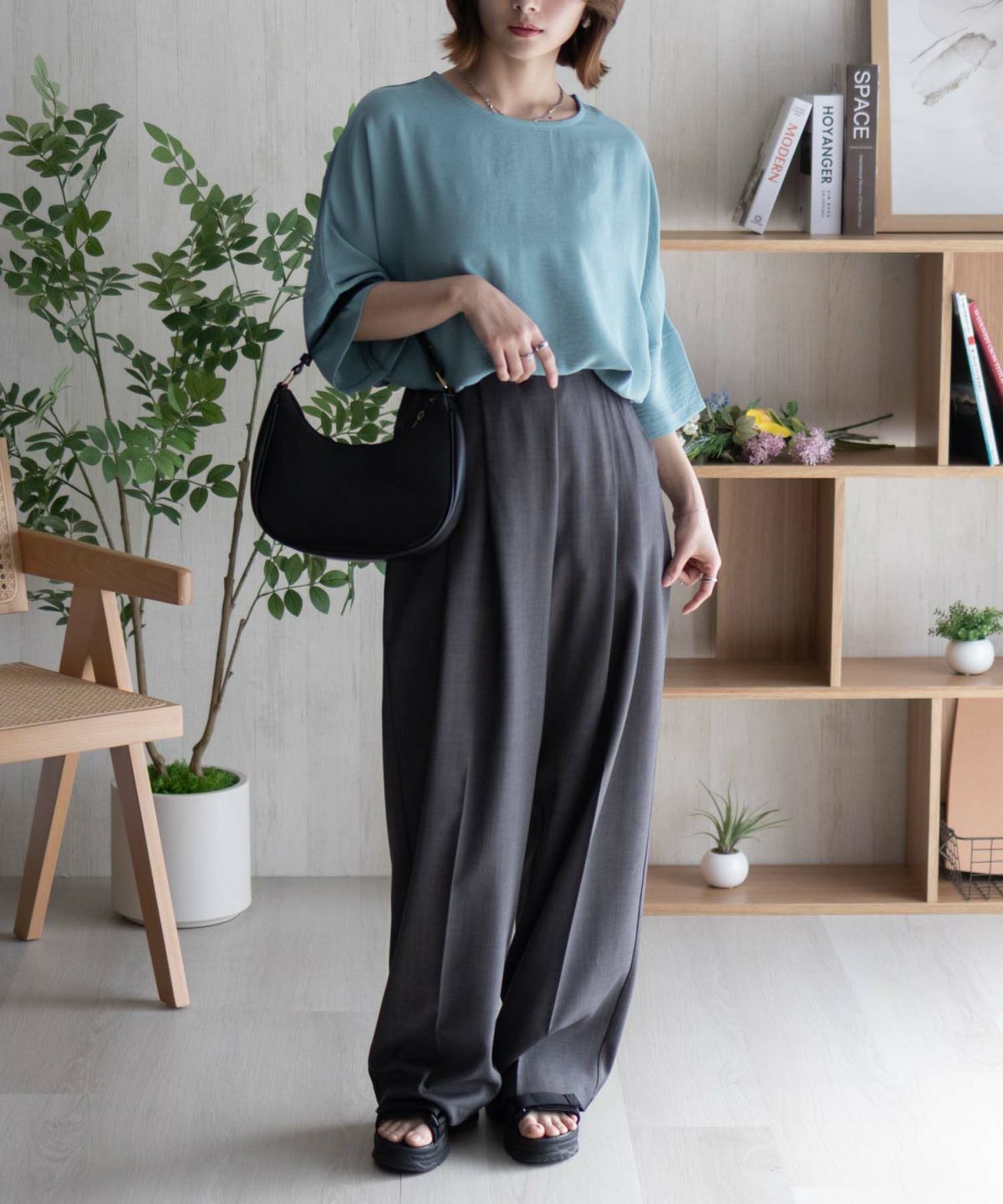 nAvy SARARI ウェーブバックタックプルオーバー レディース ネコポス 対応商品