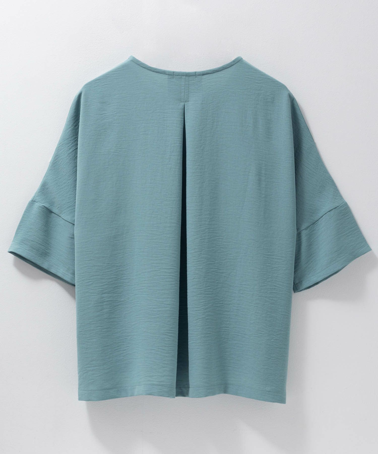 nAvy SARARI ウェーブバックタックプルオーバー レディース ネコポス 対応商品