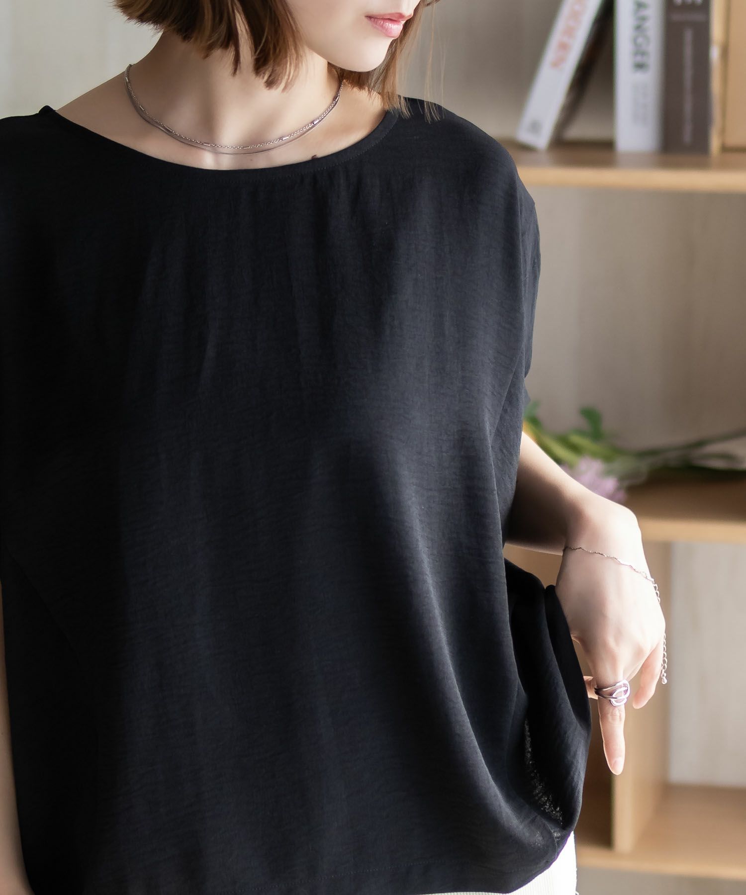 nAvy SARARI  ウェーブサテンドルマンプルオーバー レディース メール便 対応商品商品サムネイル-12