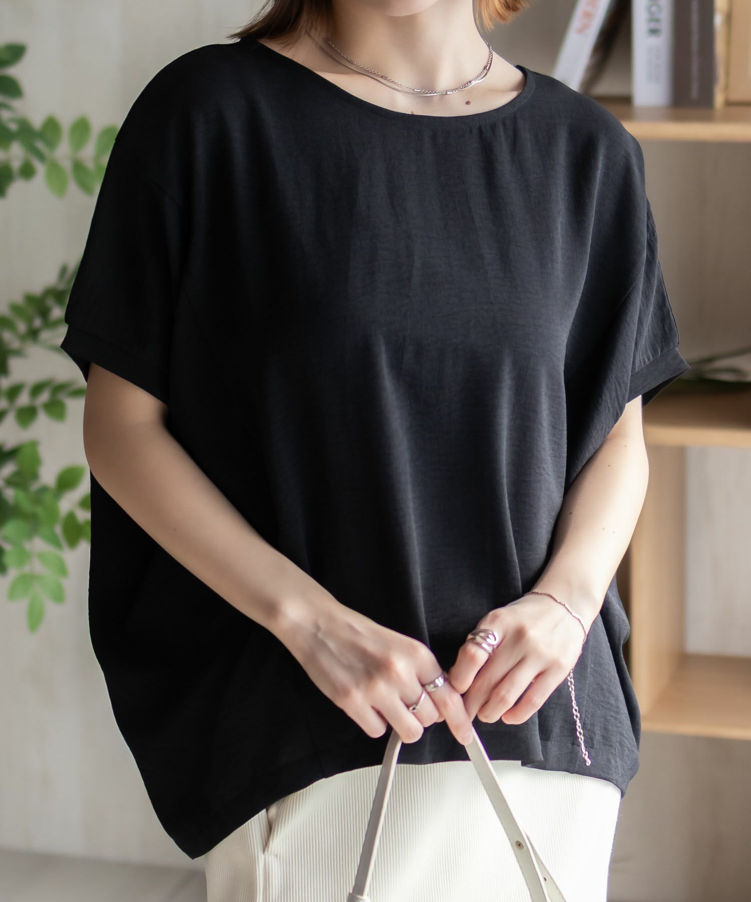 nAvy SARARI  ウェーブサテンドルマンプルオーバー レディース メール便 対応商品商品サムネイル-14