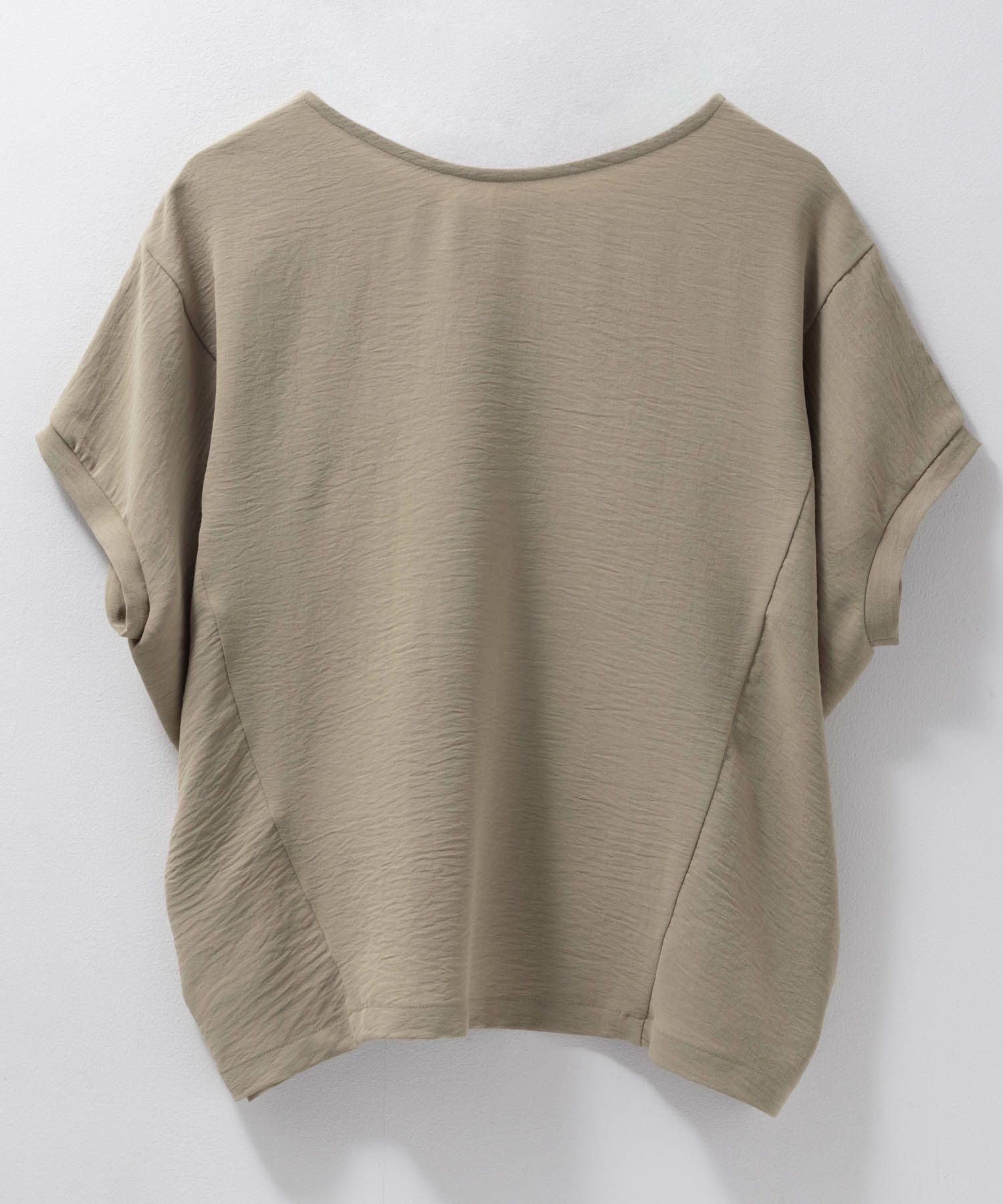 nAvy SARARI ウェーブサテンドルマンプルオーバー レディース ネコポス 対応商品