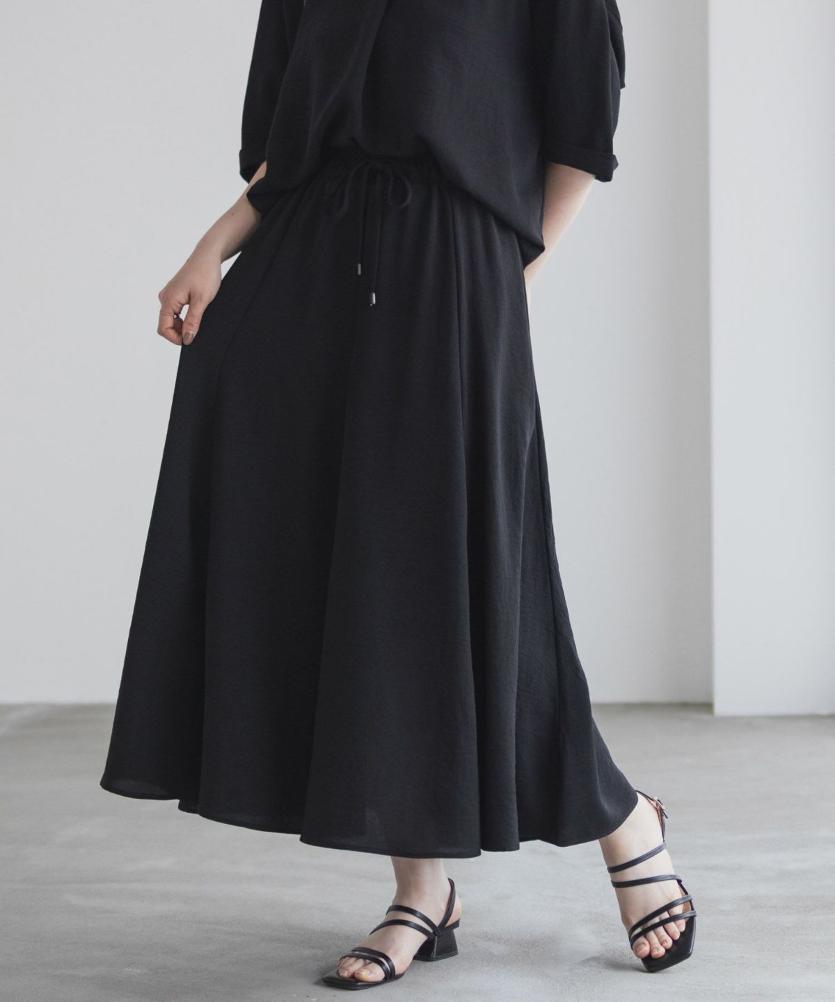 nAvy SARARI ウェーブフレアスカート レディース