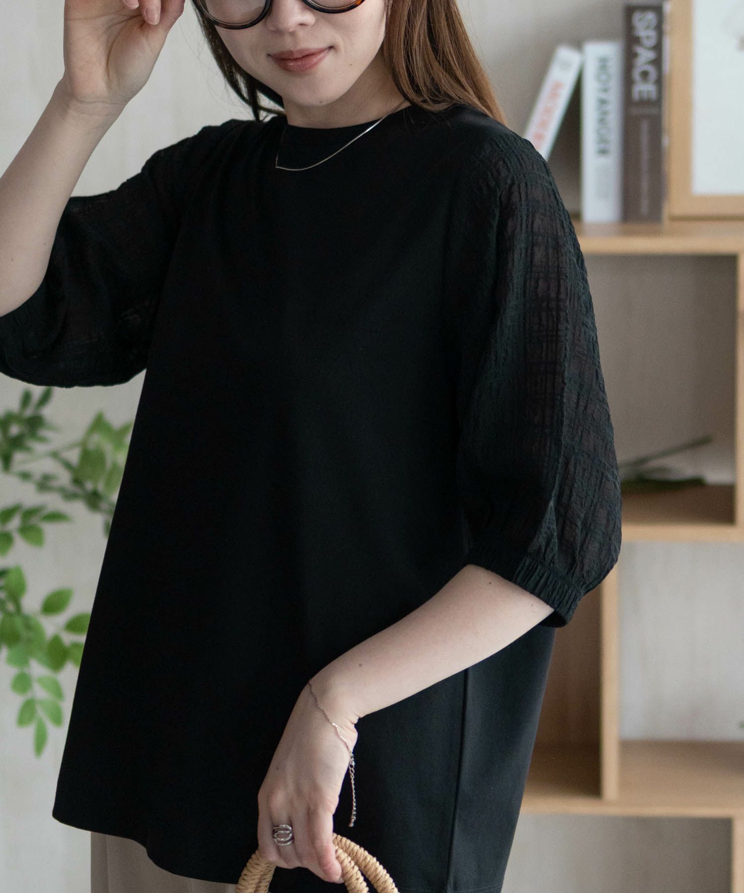 HusHusH 袖異素材プルオーバー レディース メール便 対応商品商品画像-2
