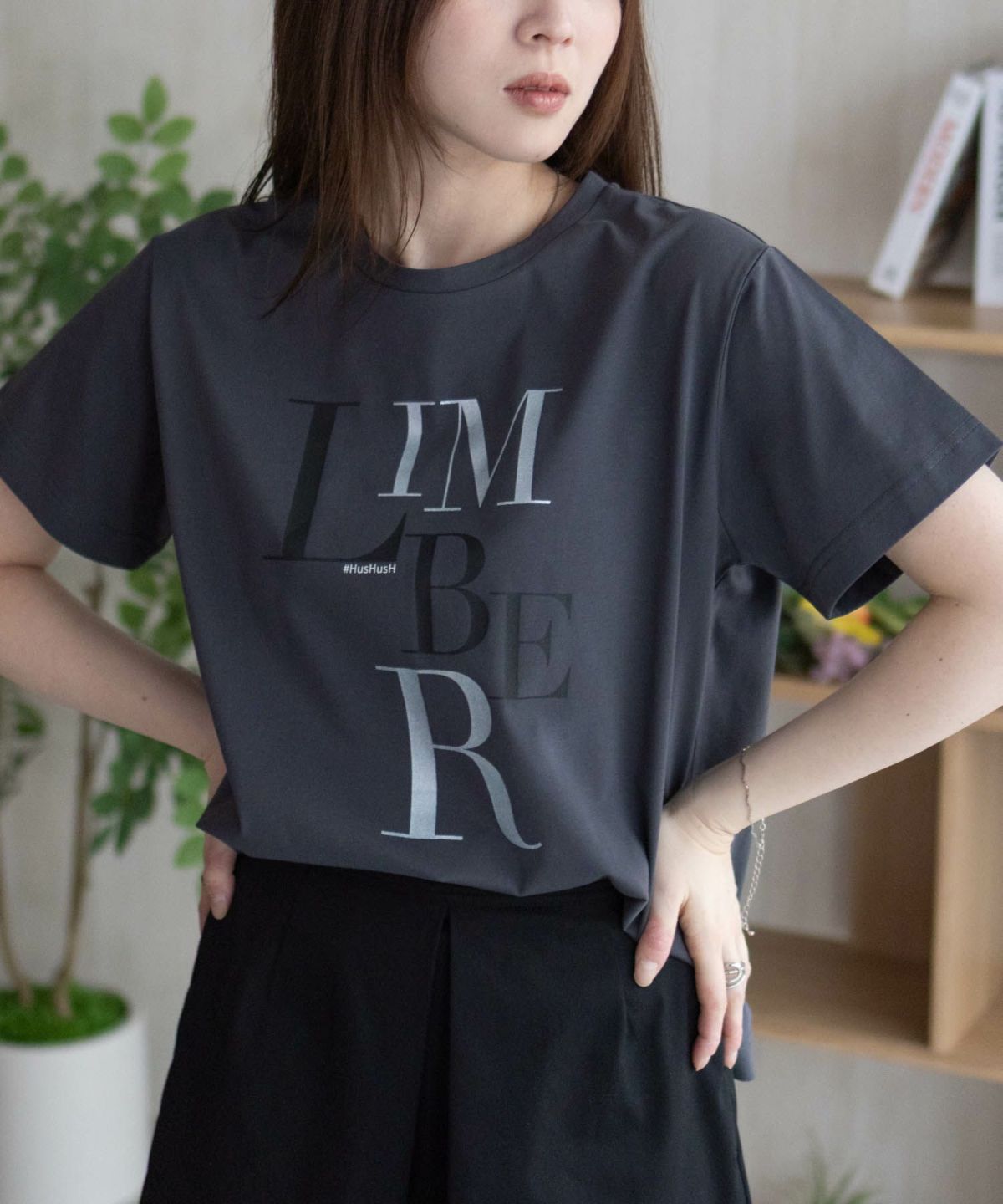 HusHusH ロゴプリントTシャツ レディース ネコポス 対応商品