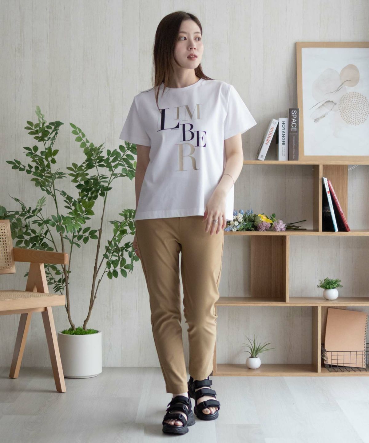 HusHusH ロゴプリントTシャツ レディース ネコポス 対応商品