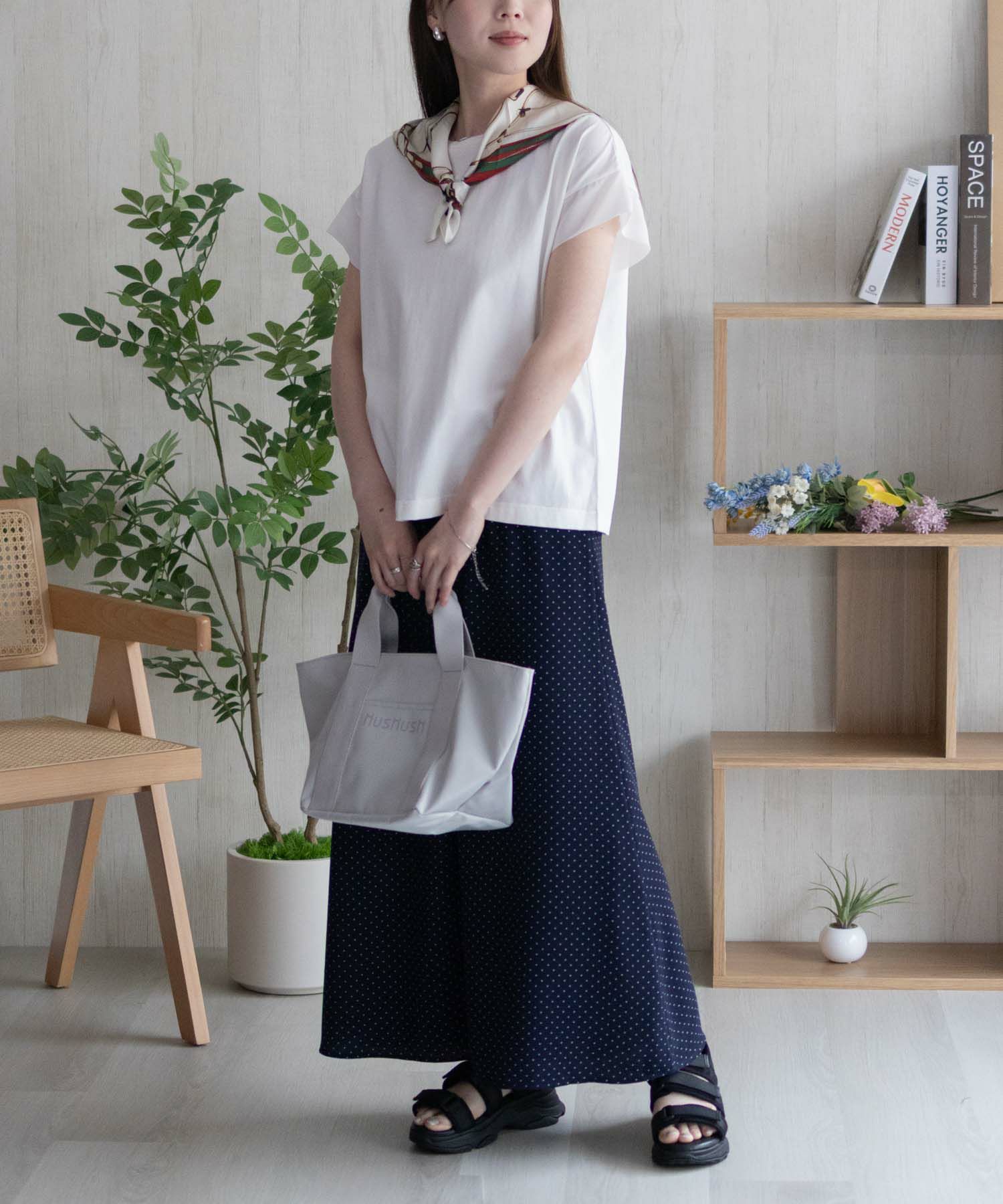 HusHusH  袖切替プルオーバー レディース メール便 対応商品商品サムネイル-13
