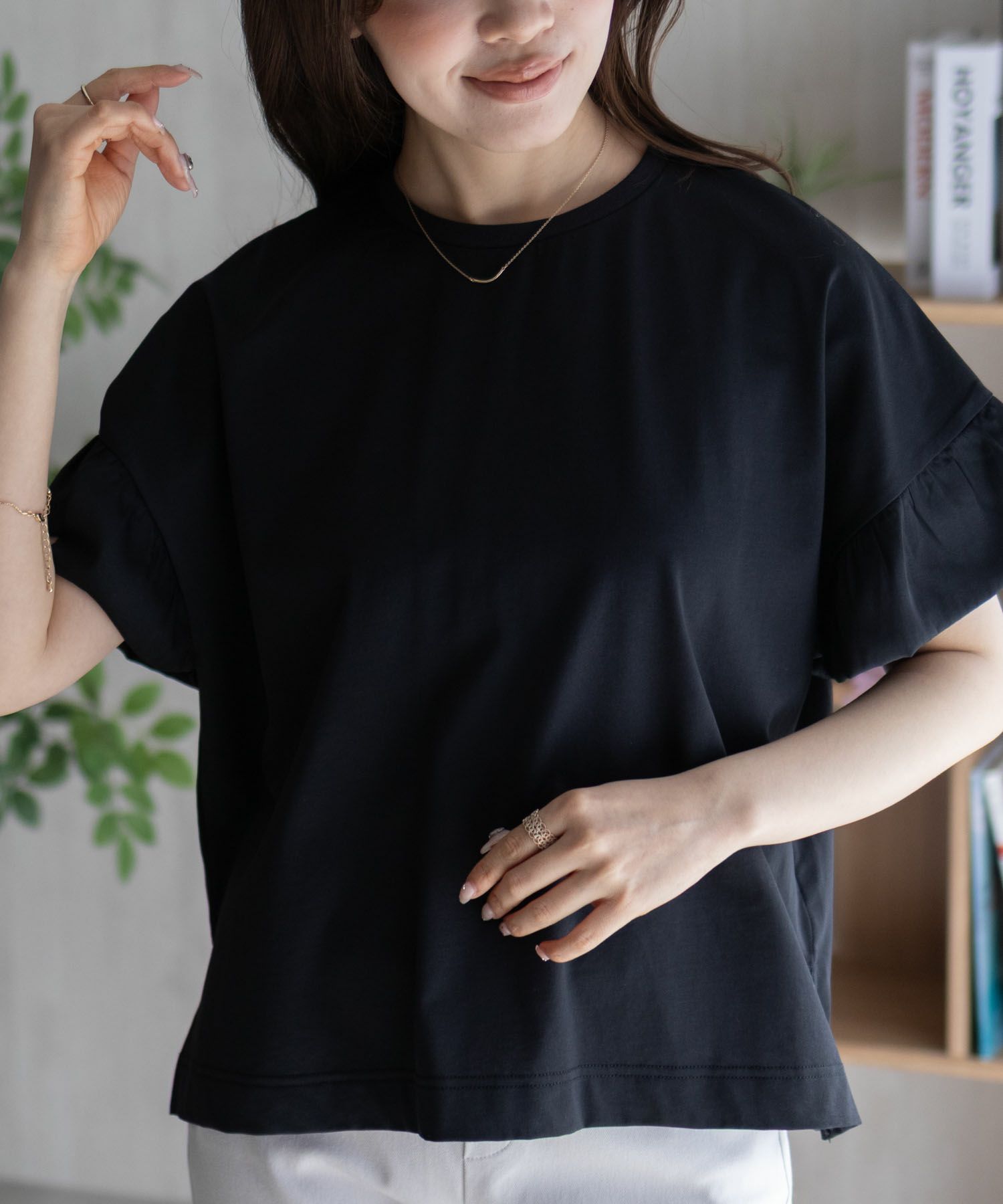 HusHusH 袖フリルプルオーバー レディース ネコポス 対応商品