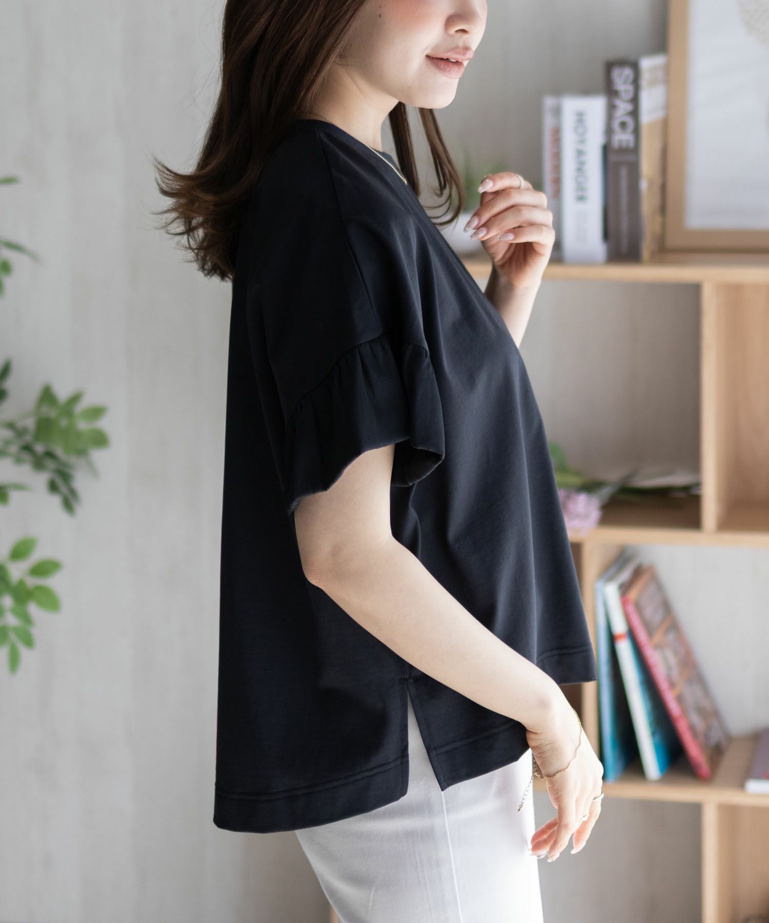 HusHusH  袖フリルプルオーバー レディース メール便 対応商品商品サムネイル-8