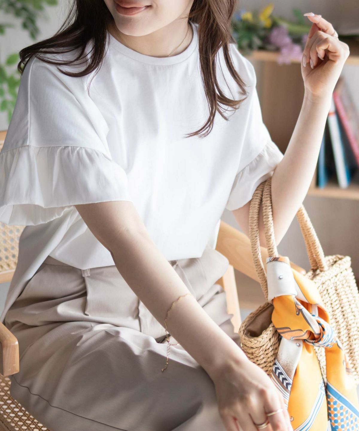 HusHusH 袖フリルプルオーバー レディース ネコポス 対応商品