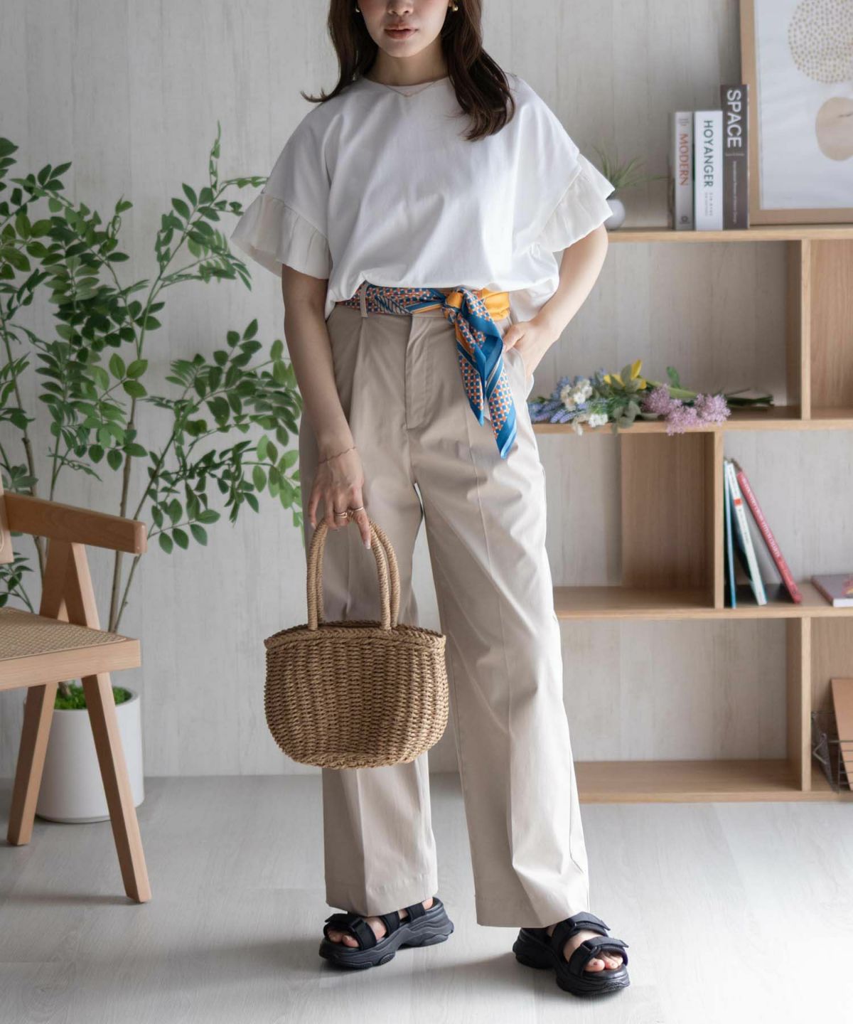 HusHusH 袖フリルプルオーバー レディース ネコポス 対応商品