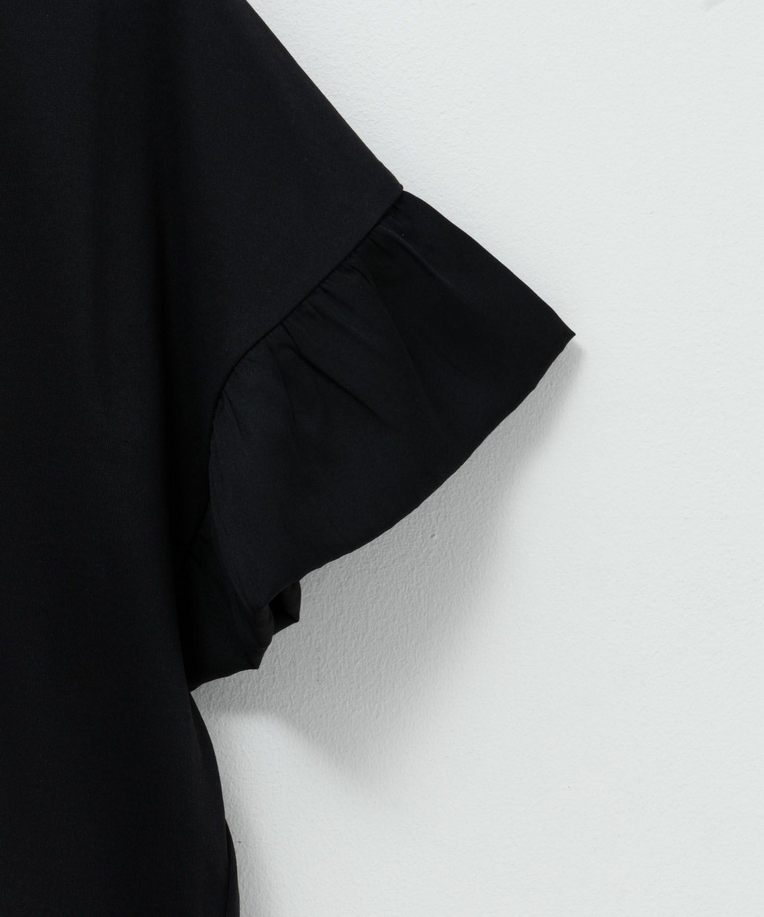 HusHusH  袖フリルプルオーバー レディース メール便 対応商品商品画像-27