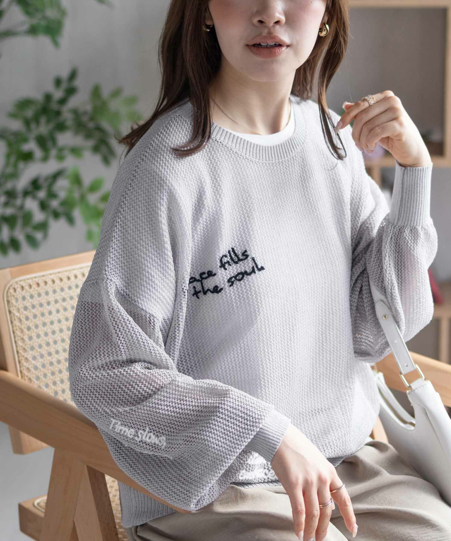 nAvy ランダム刺繍プルオーバー レディース