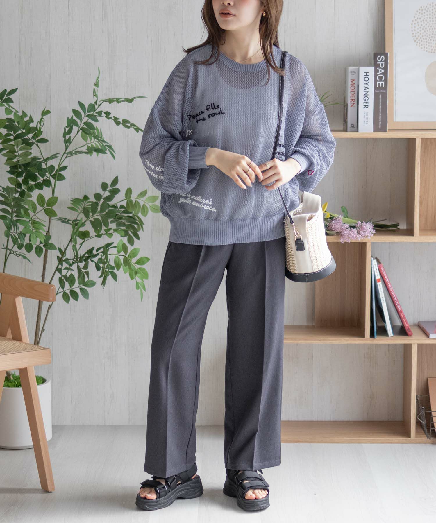 nAvy ランダム刺繍プルオーバー レディース