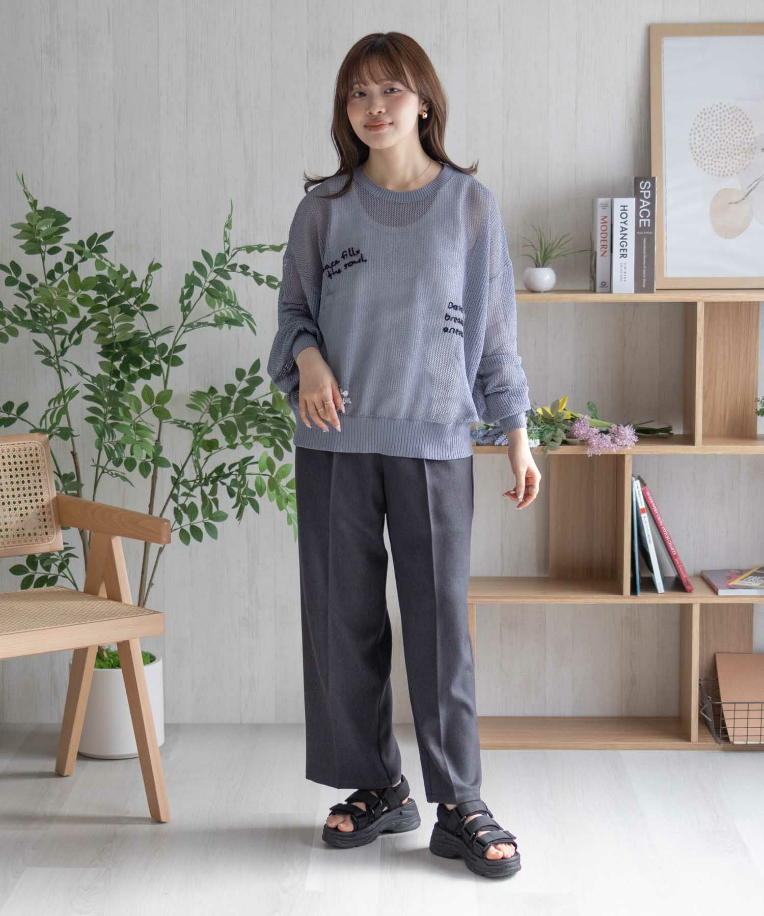 nAvy ランダム刺繍プルオーバー レディース
