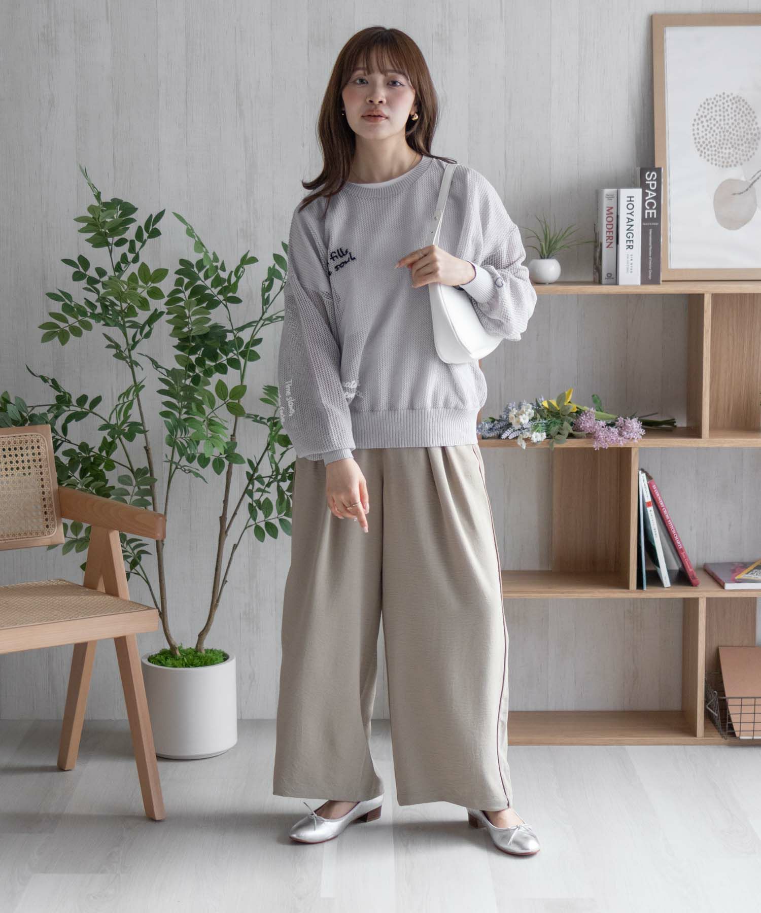 nAvy ランダム刺繍プルオーバー レディース