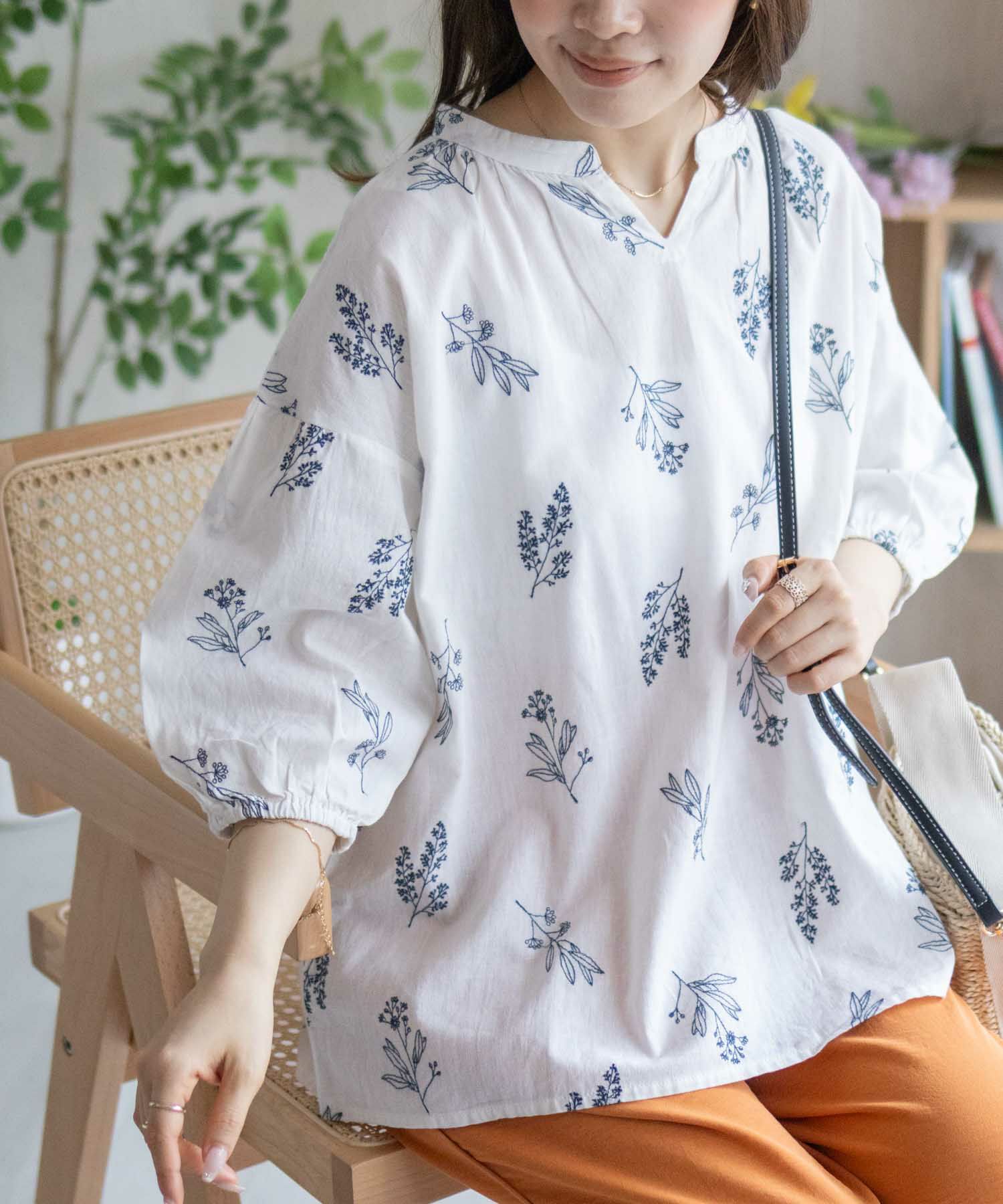 Howdy Marie インドファブリック 綿麻刺繍プルオーバー レディース