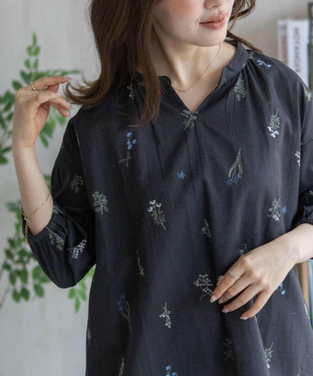 Howdy Marie インドファブリック 綿麻刺繍プルオーバー レディース