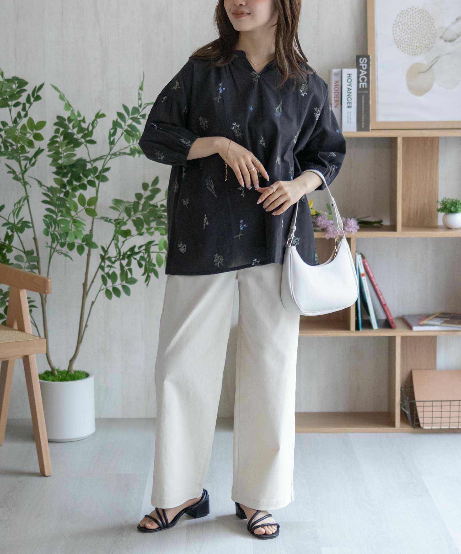 Howdy Marie インドファブリック 綿麻刺繍プルオーバー レディース