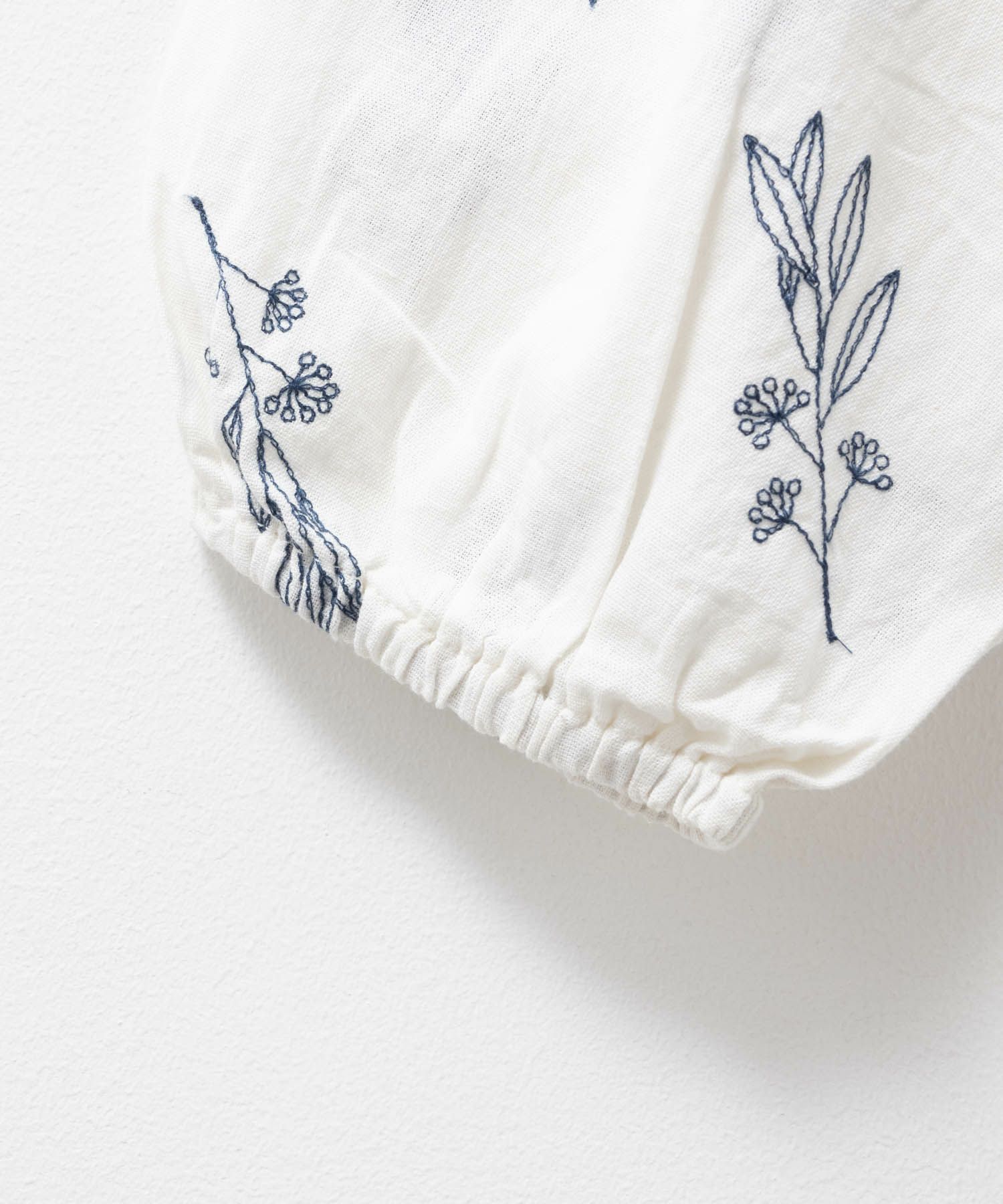 Howdy Marie インドファブリック 綿麻刺繍プルオーバー レディース