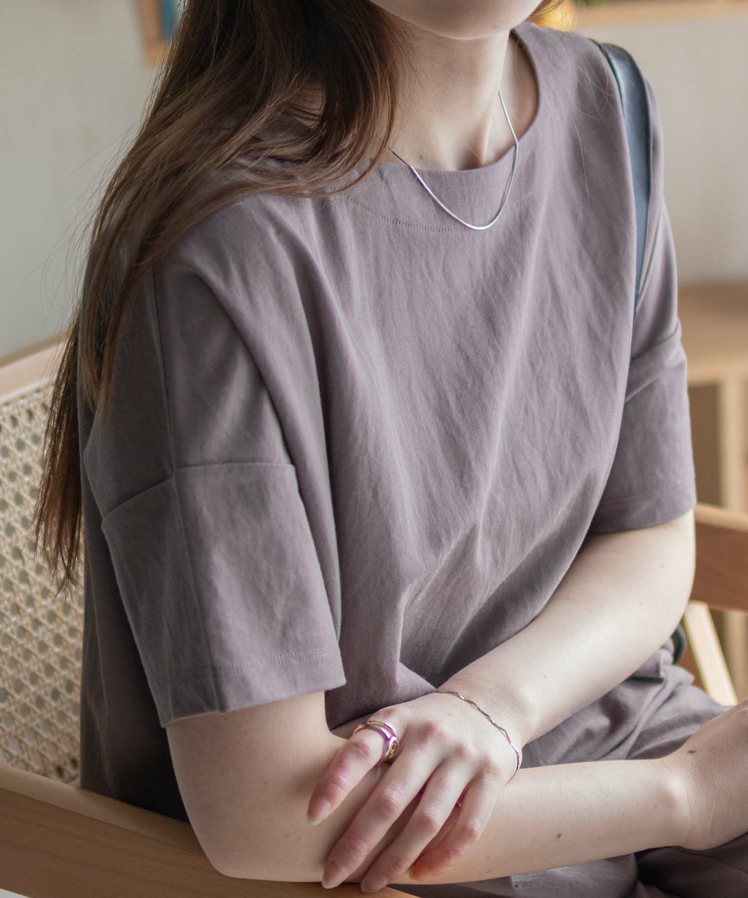 nAvy SARARI  レギュラーTシャツ レディース メール便 対応商品商品サムネイル-4