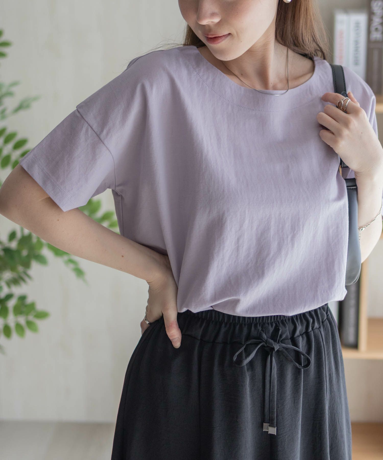 nAvy SARARI レギュラーTシャツ レディース ネコポス 対応商品